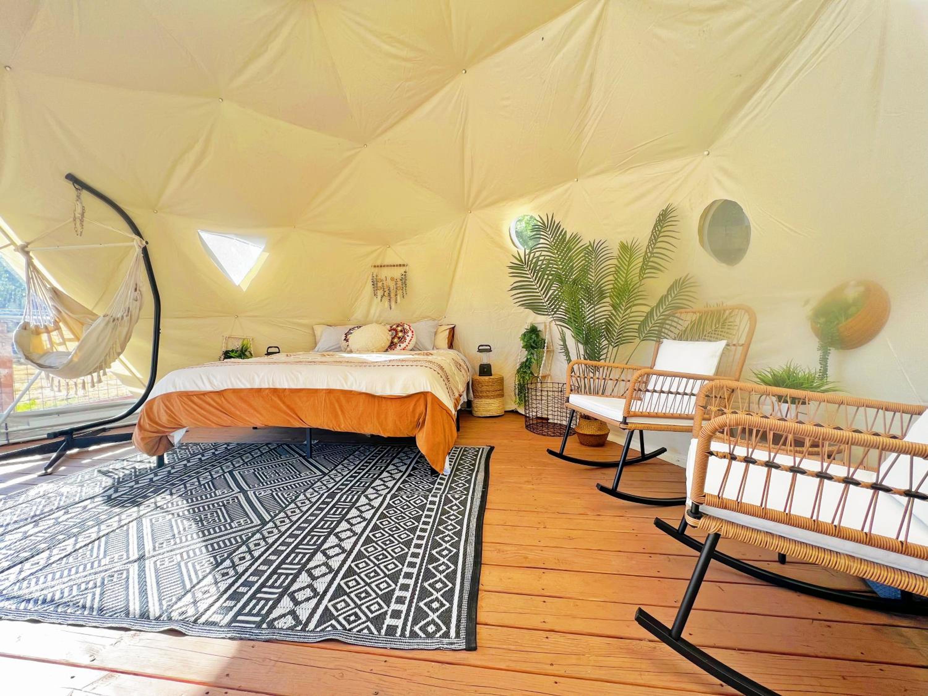 Double Room with Private External Bathroom photo 1