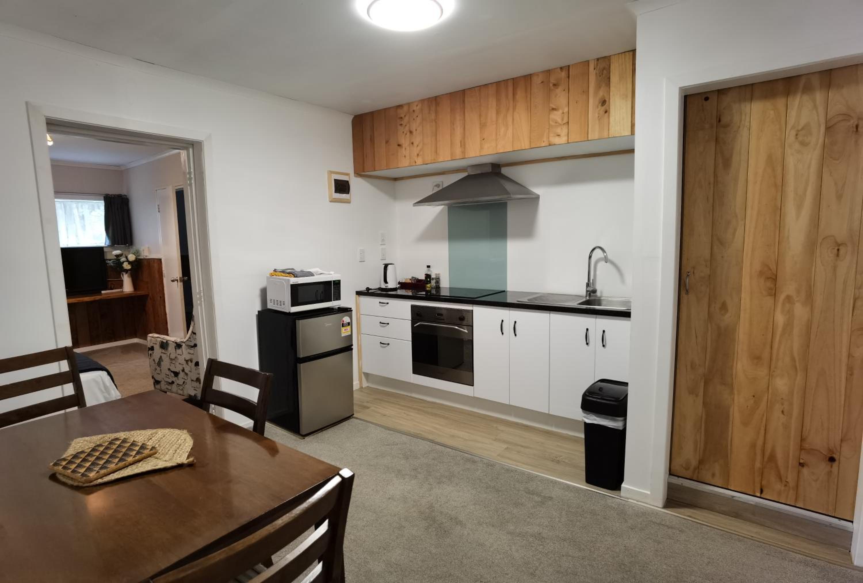 Two-Bedroom Suite - Photo 4