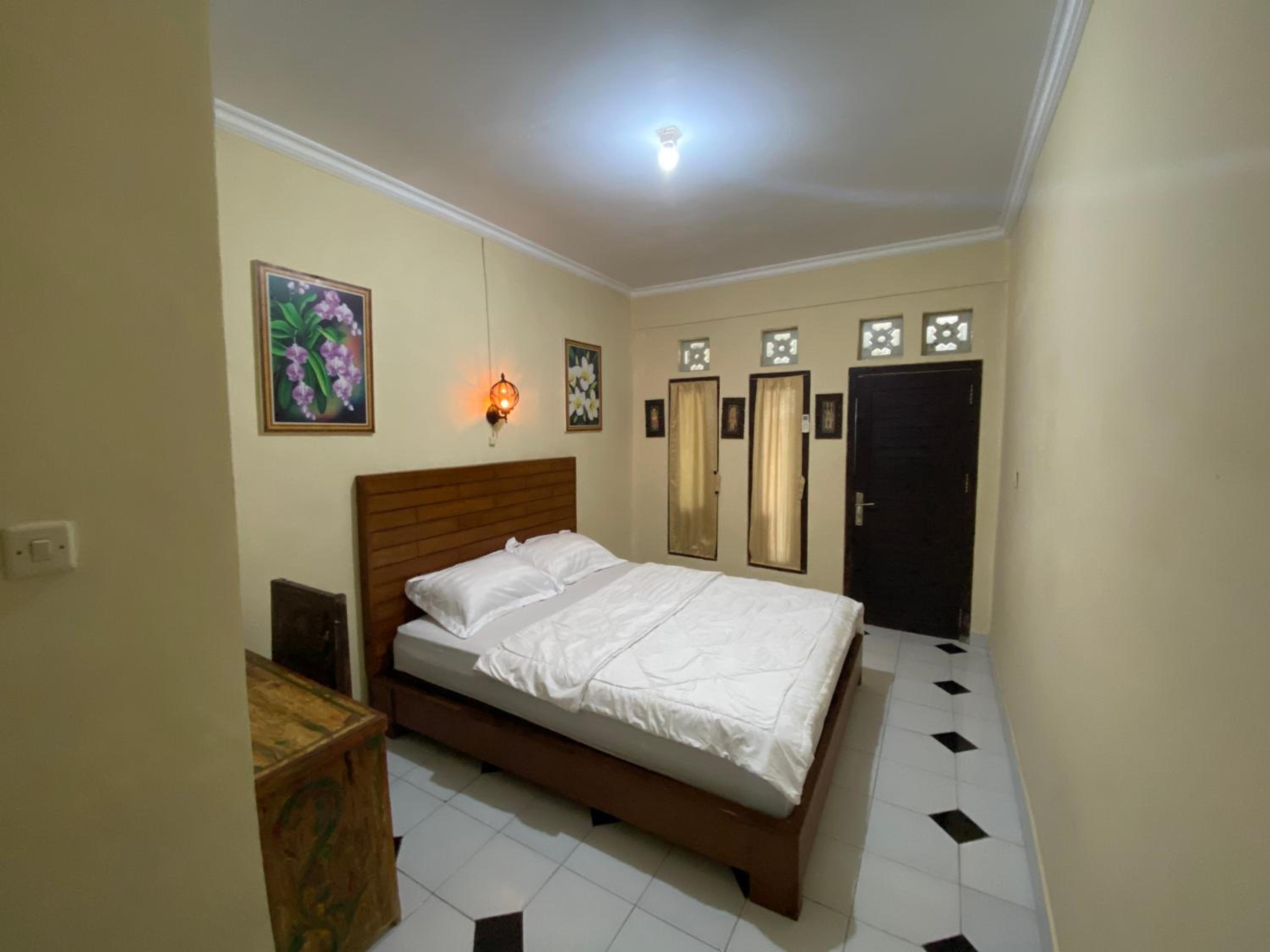 Double Room - Photo 22