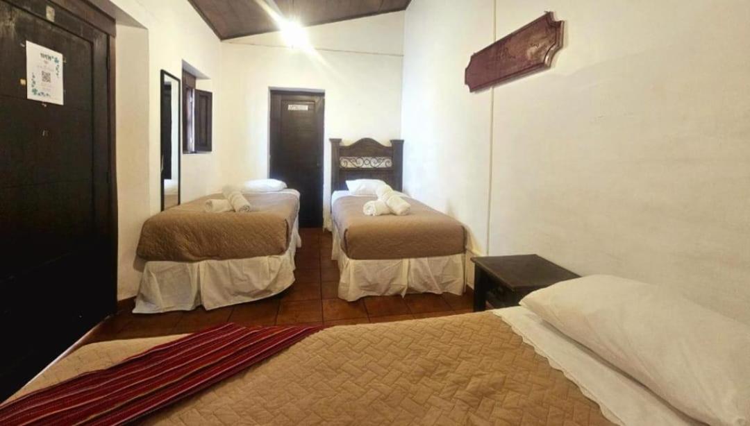 Quadruple Room With Private Bathroom photo 1