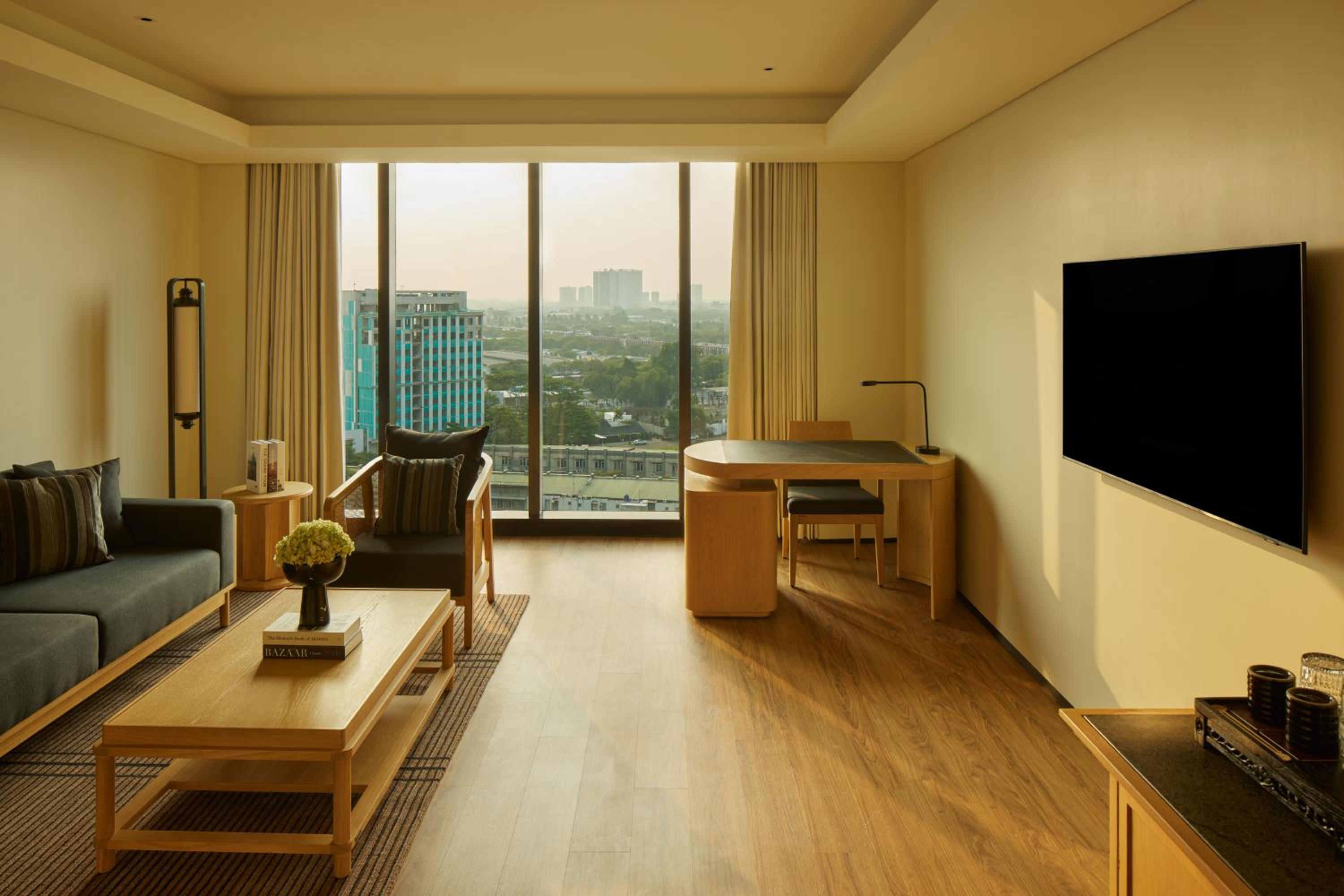 Kraton Suite - Photo 2