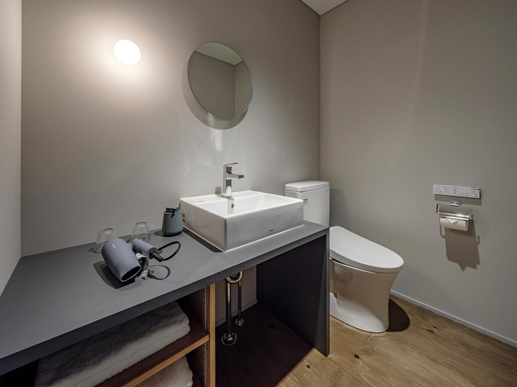 Double Room - Photo 9