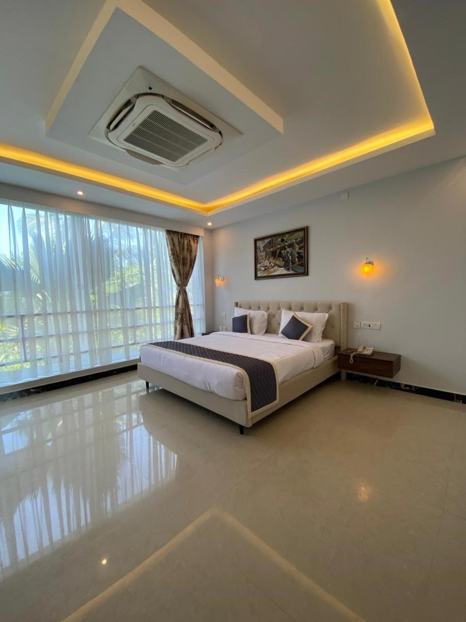 Deluxe Suite - Photo 1