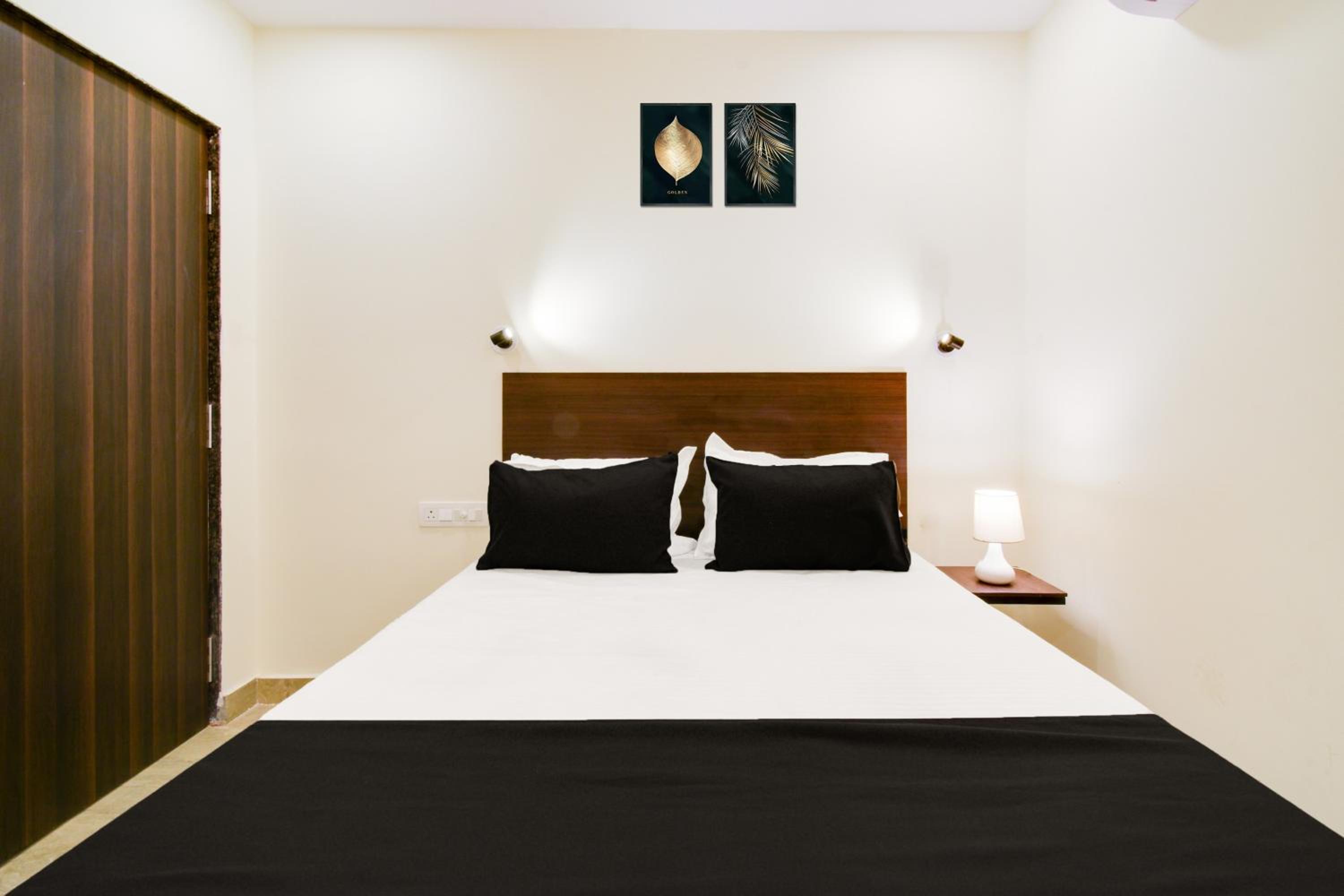 Standard Double Room photo 3