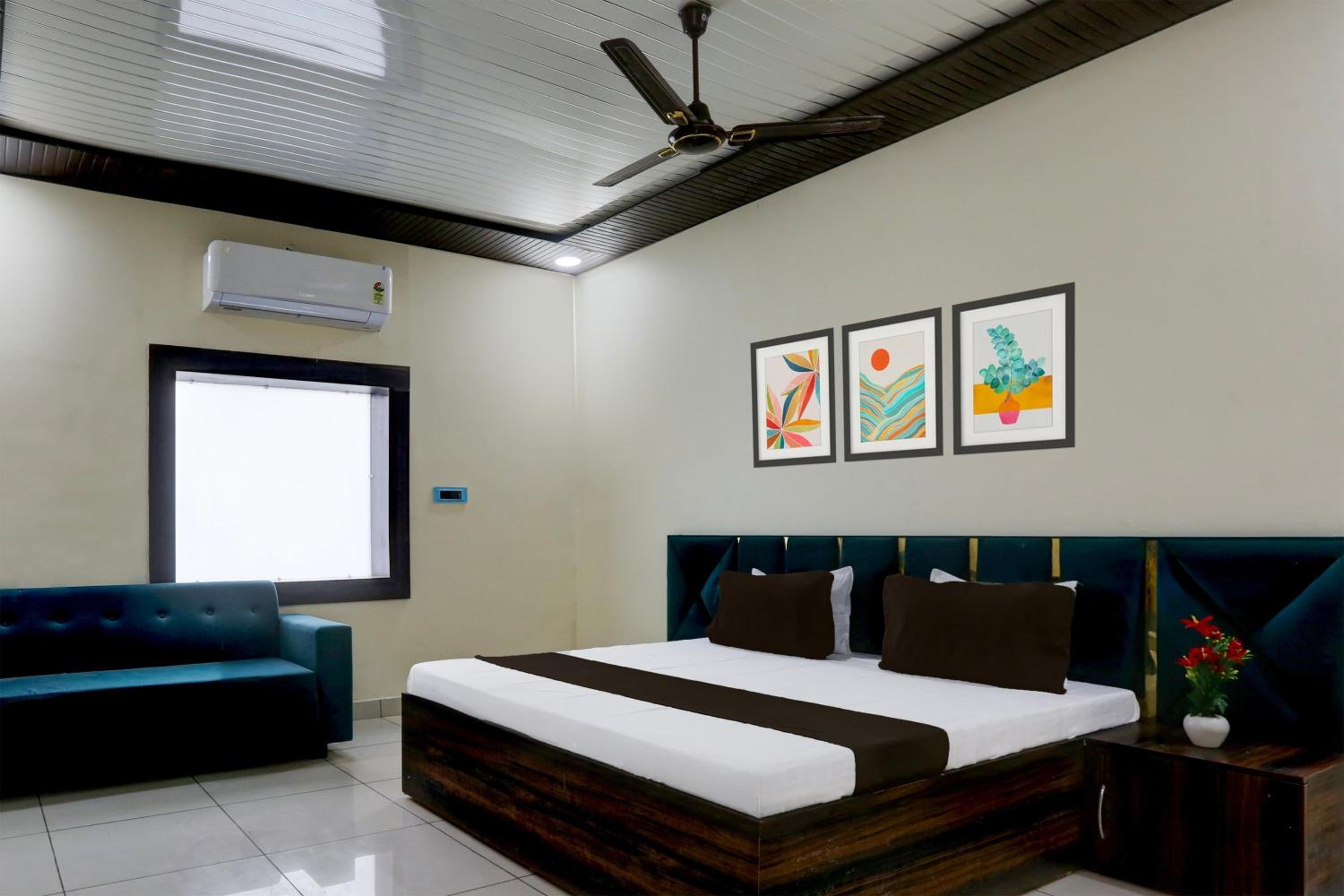 Classic Triple Room