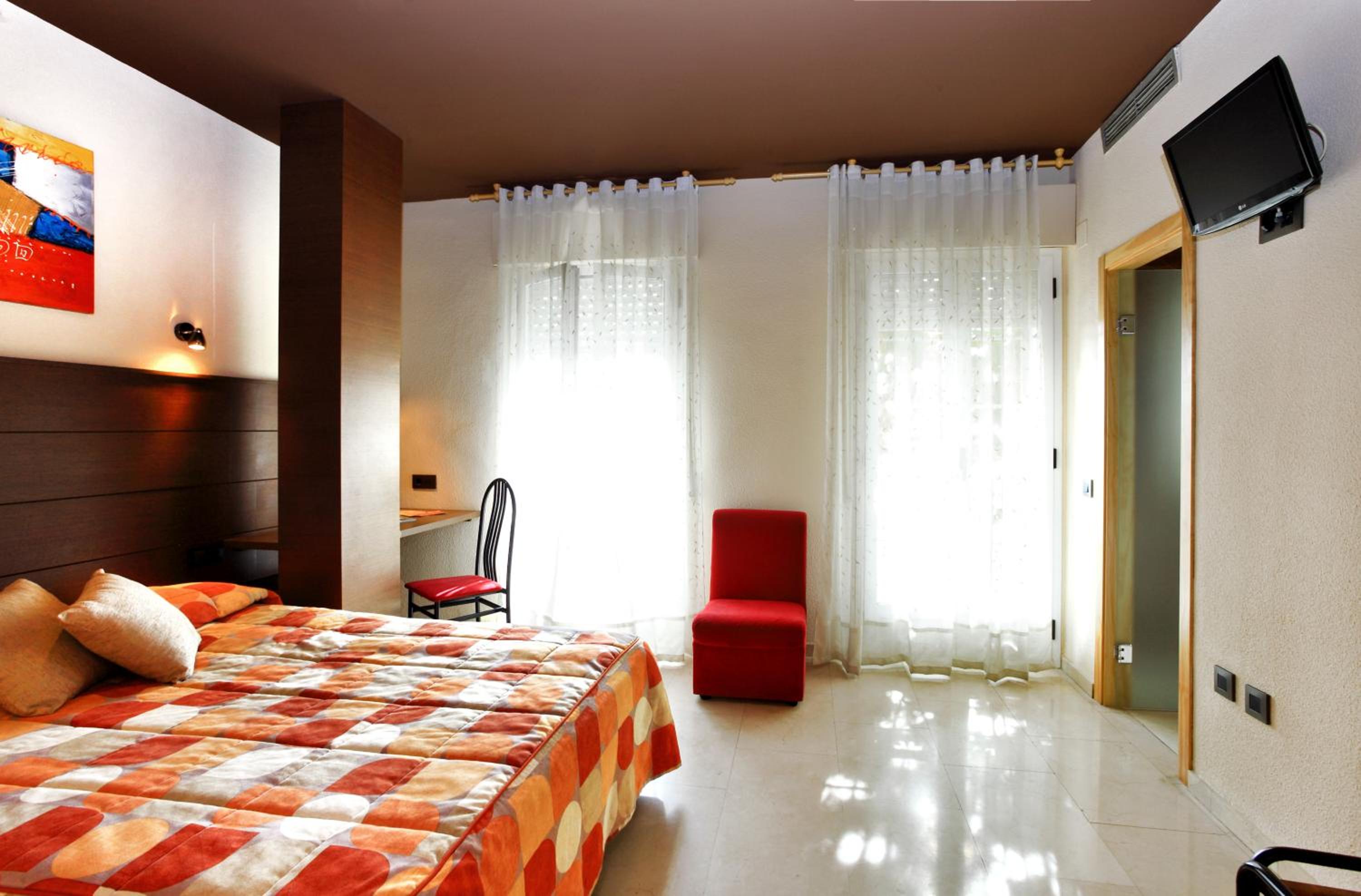 Double or Twin Room with Parking photo 2