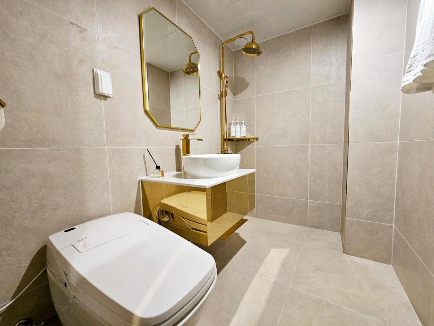 Standard Double Room - No Parking - Photo 3