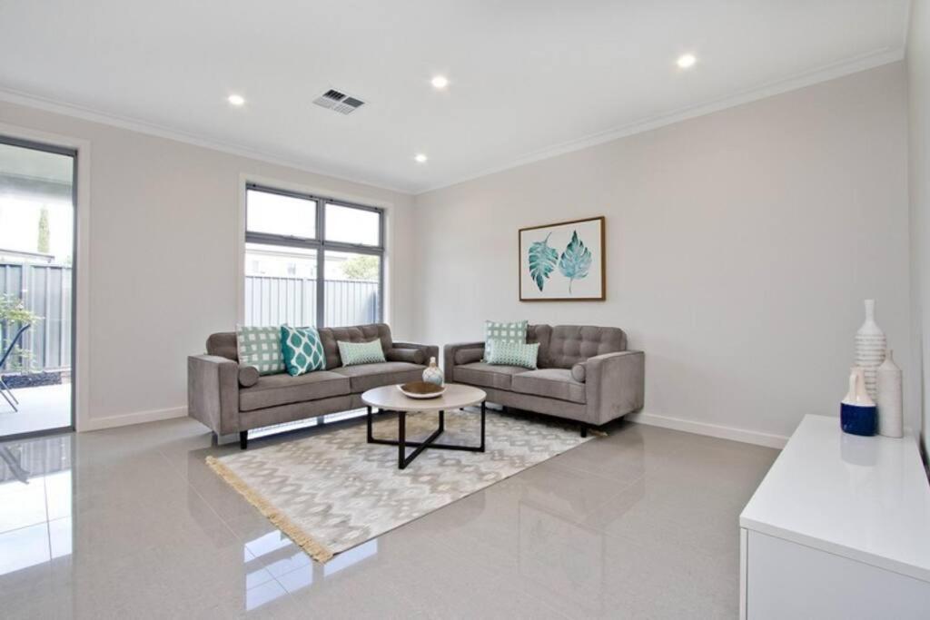 Three-Bedroom Villa photo 1