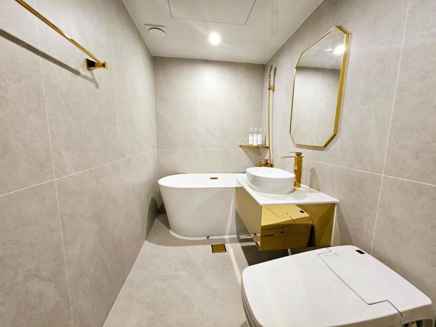Deluxe Double Room - No Parking - Photo 2