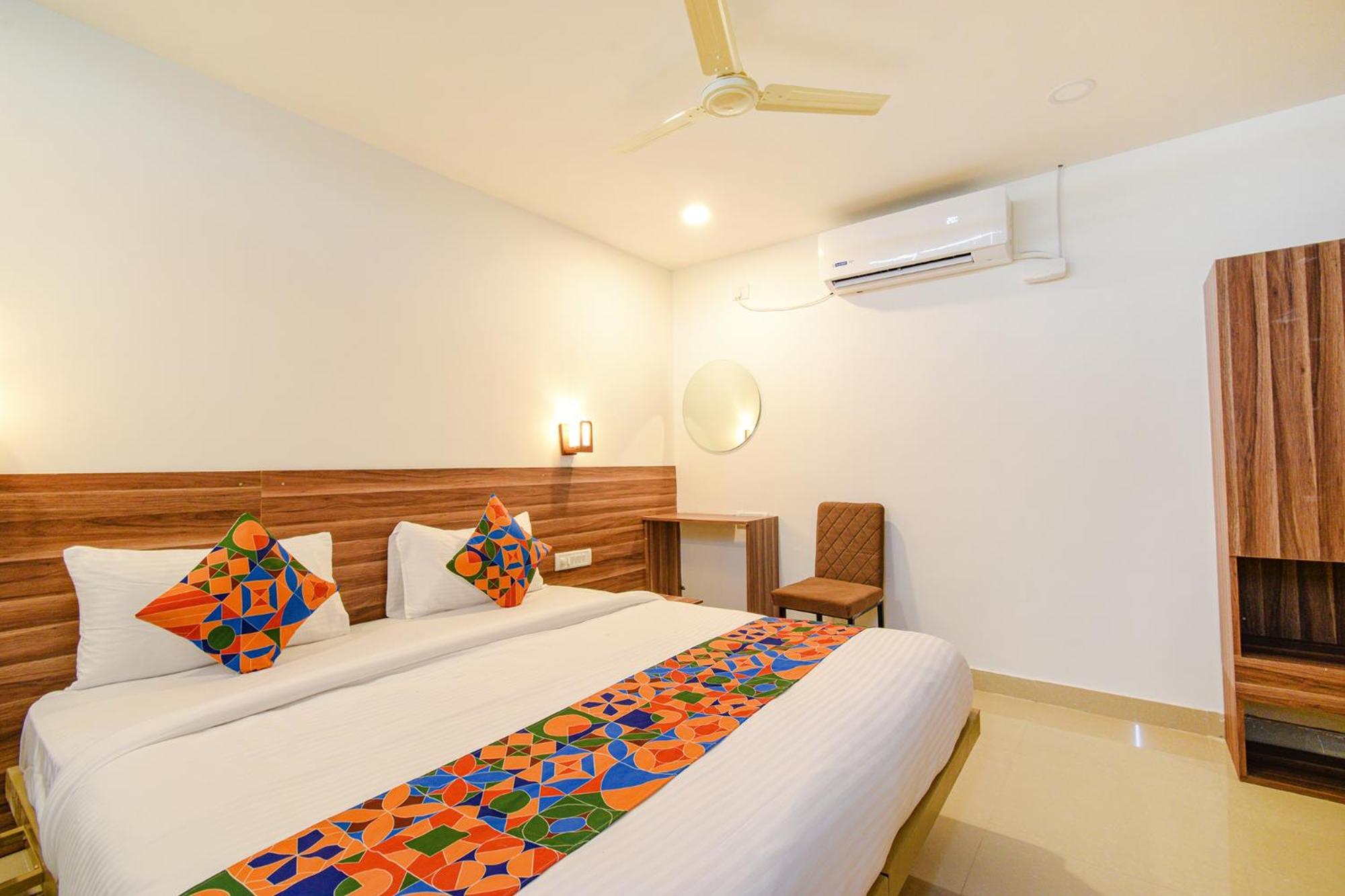 Deluxe Room - Photo 1