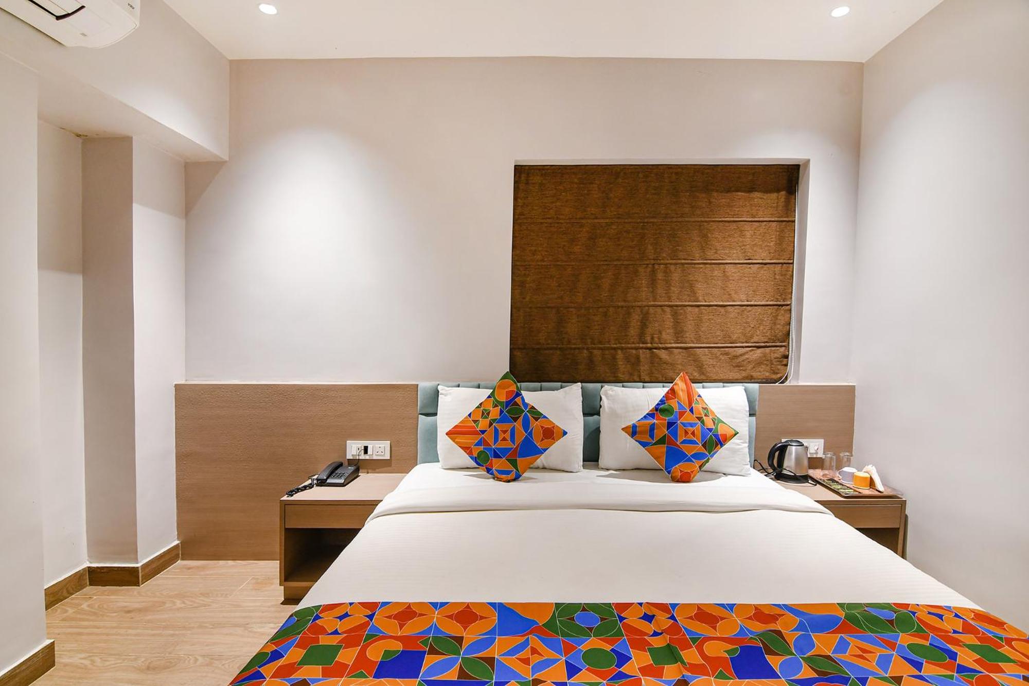Deluxe Room - Photo 4