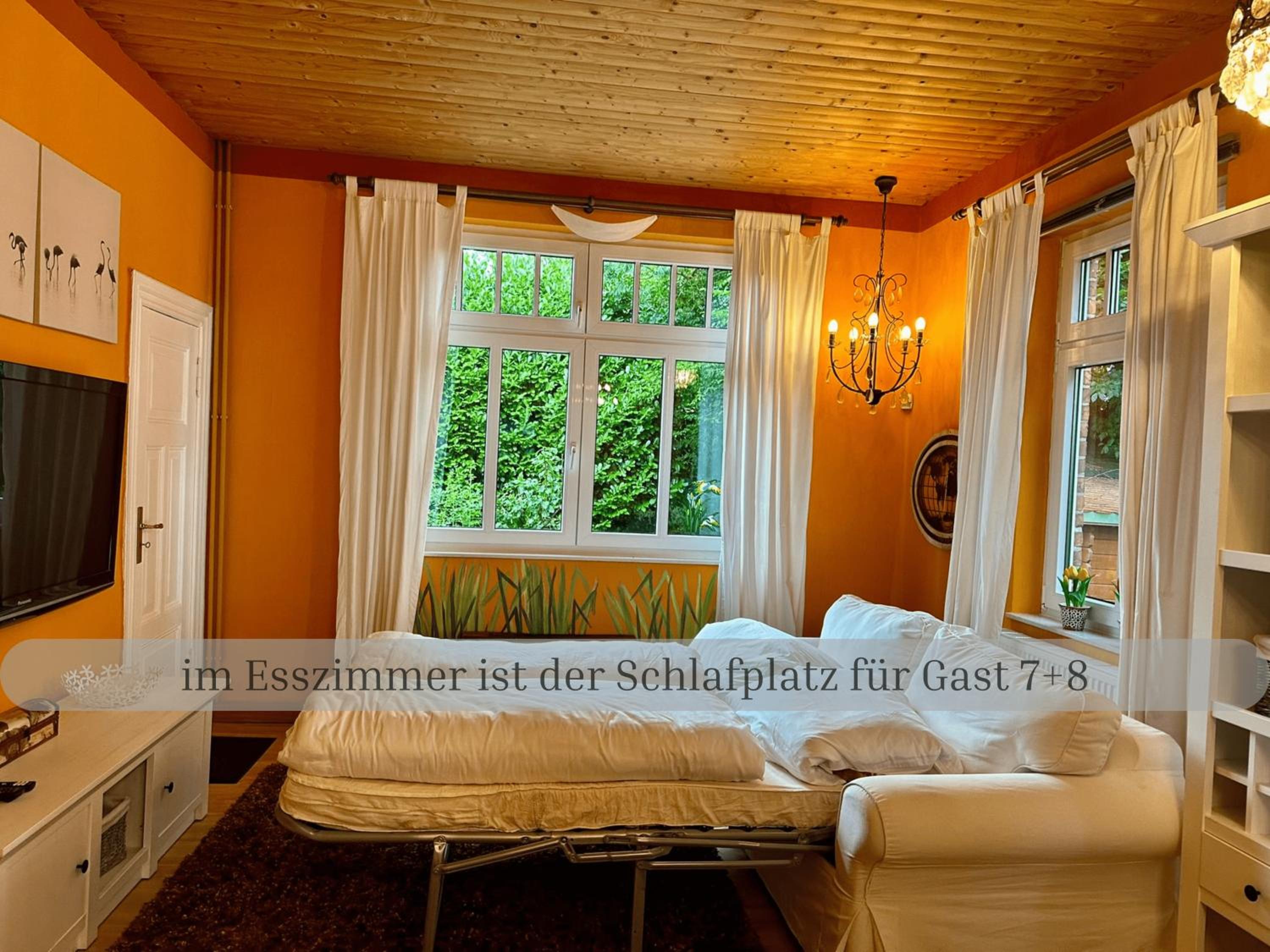 Four-Bedroom House photo 1