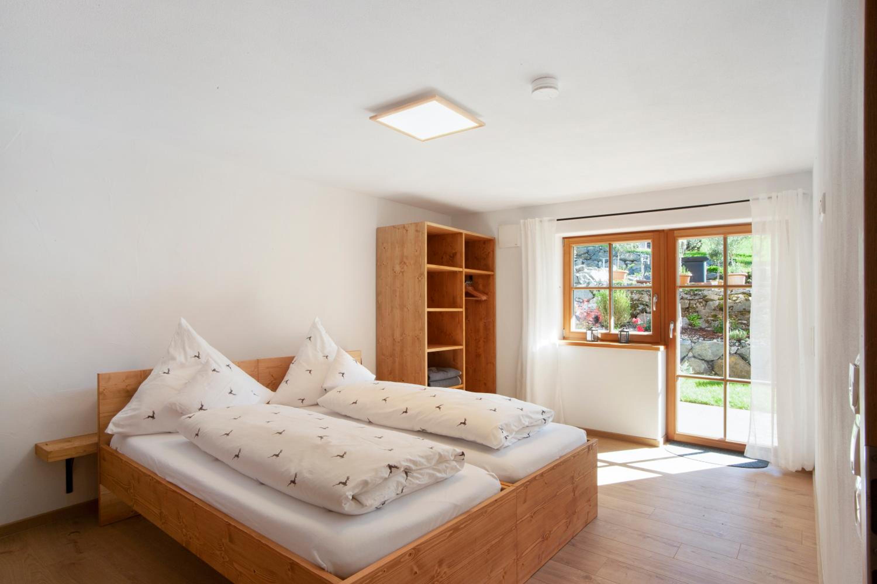 Two-Bedroom Deluxe Apartment with Garden View photo 1