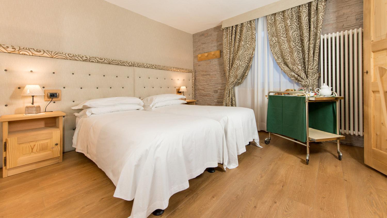 Double or Twin Room - Photo 4