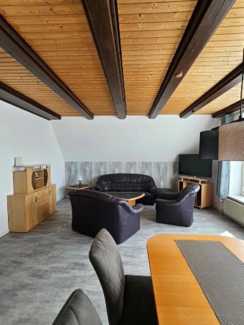 Two-Bedroom Deluxe Apartment with Garden View