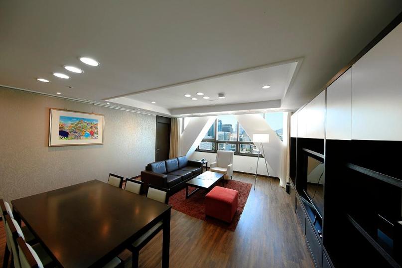 Three-Bedroom Deluxe Apartment (4 Adults)