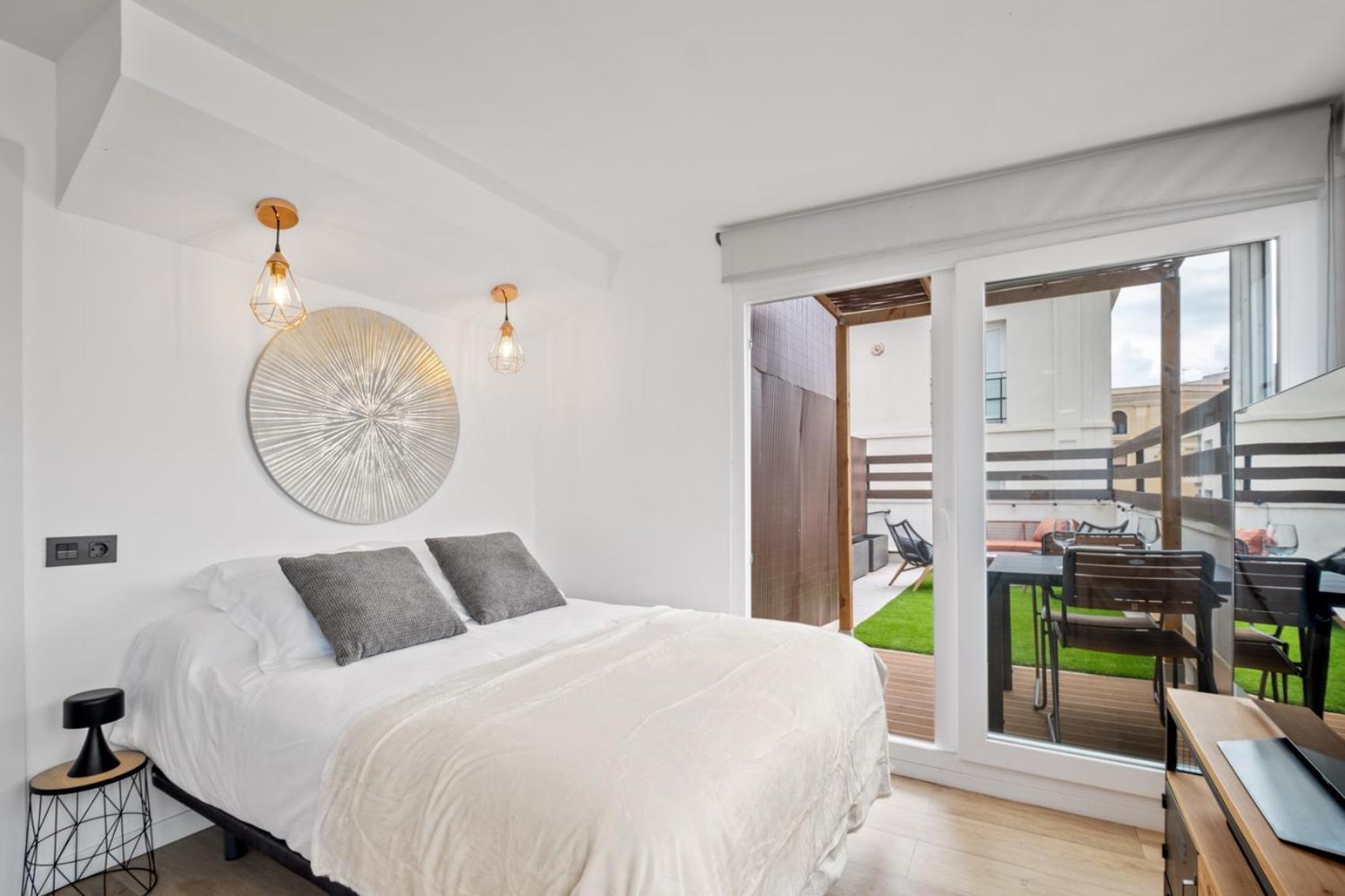 Estudio con terraza