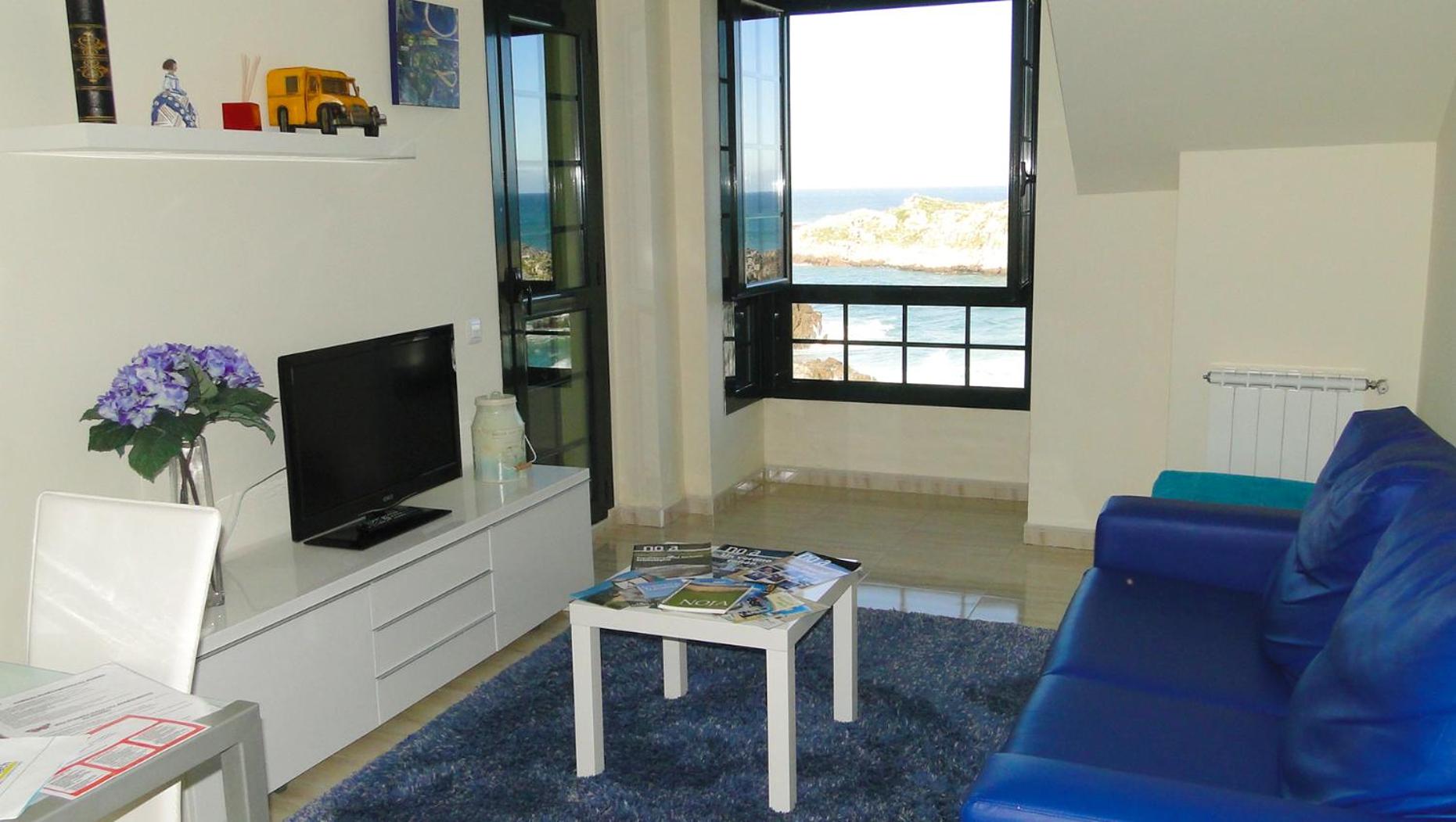 Apartamento de Dos Habitaciones con Vista al Mar (4 Adultos + 1 Niño)