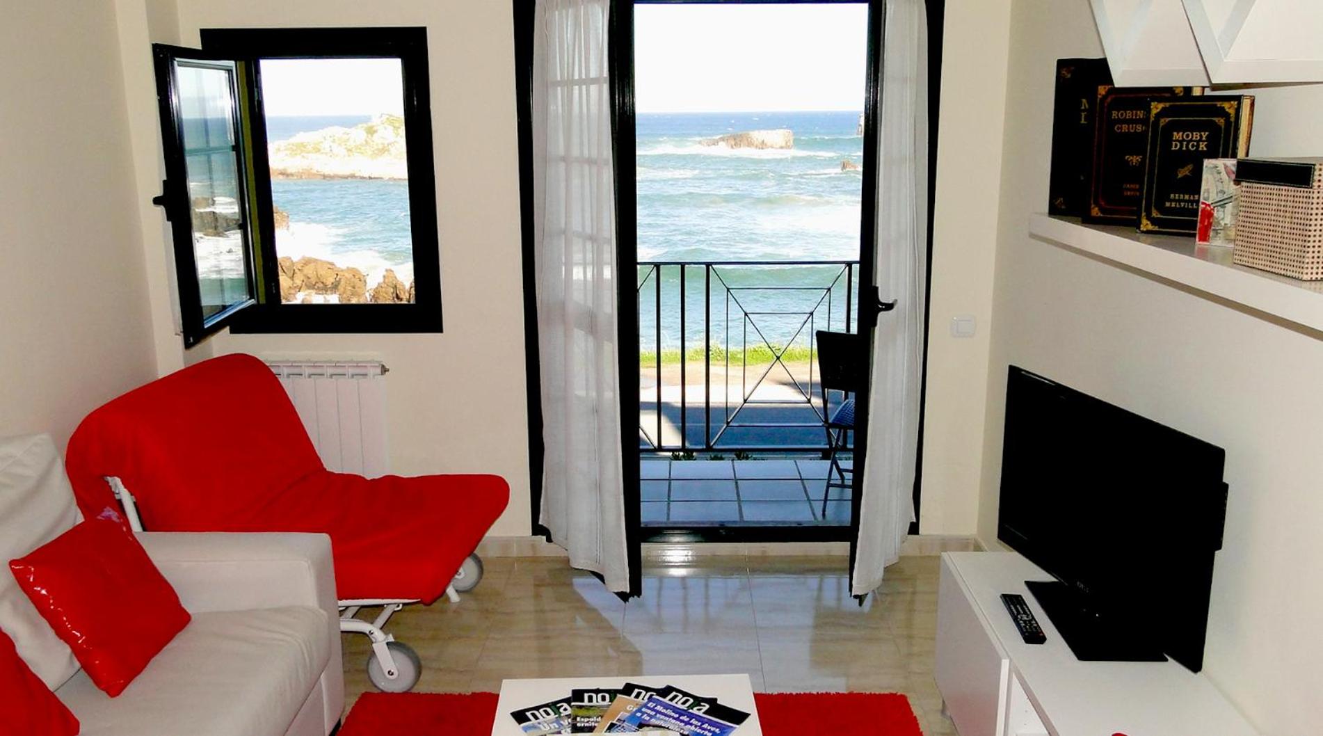 Two-Bedroom Apartment with Sea View (4 Adults + 1 Child) photo 3