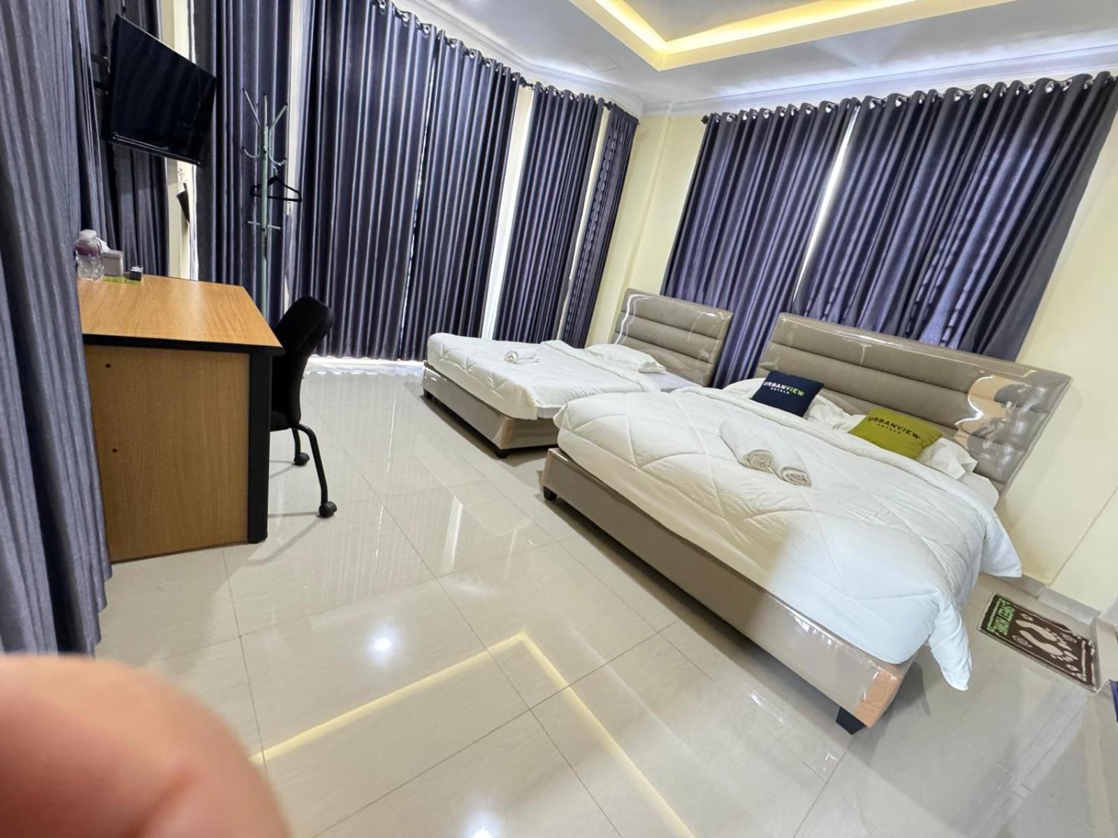 Family Room - Photo 8
