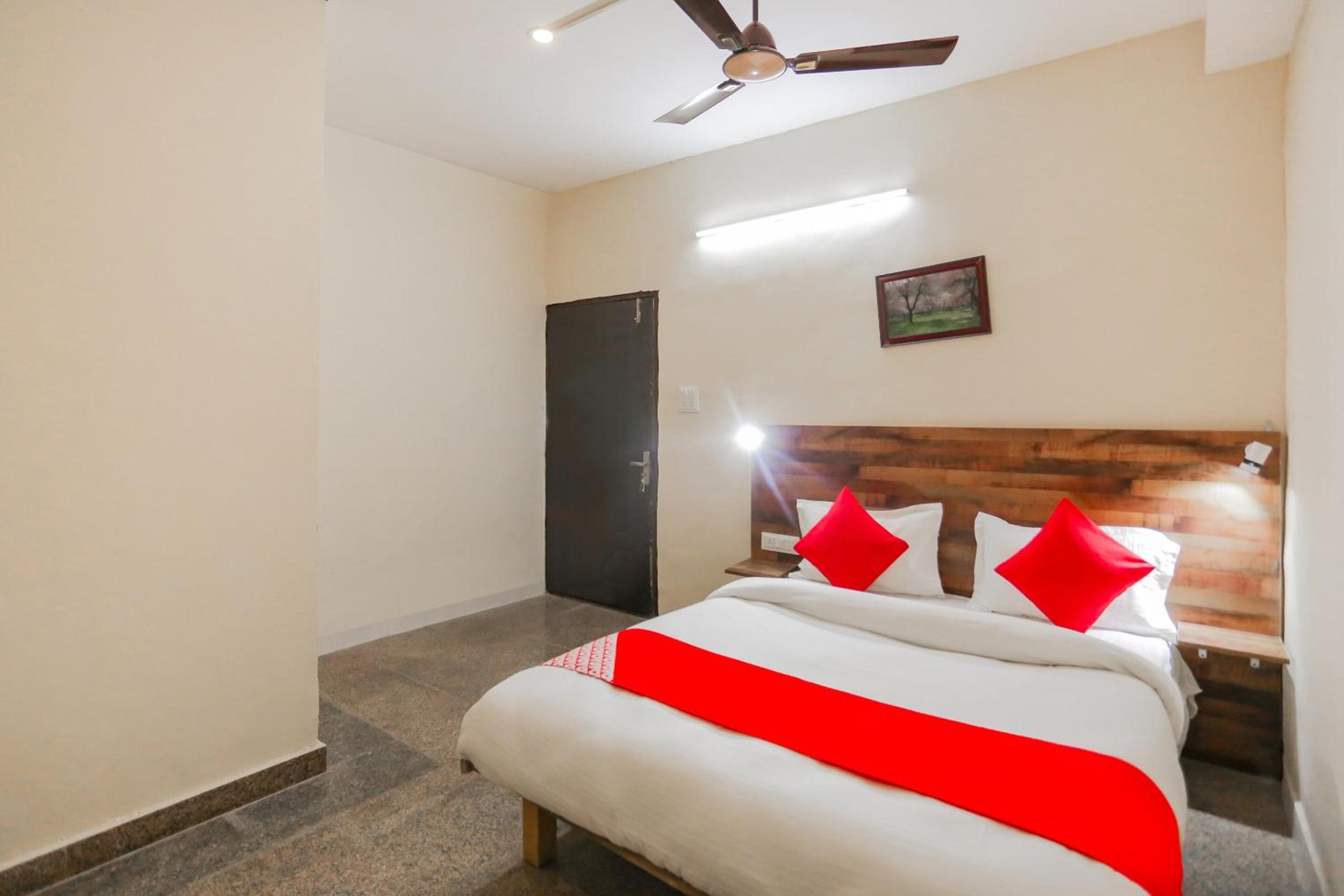 Classic Triple Room photo 1