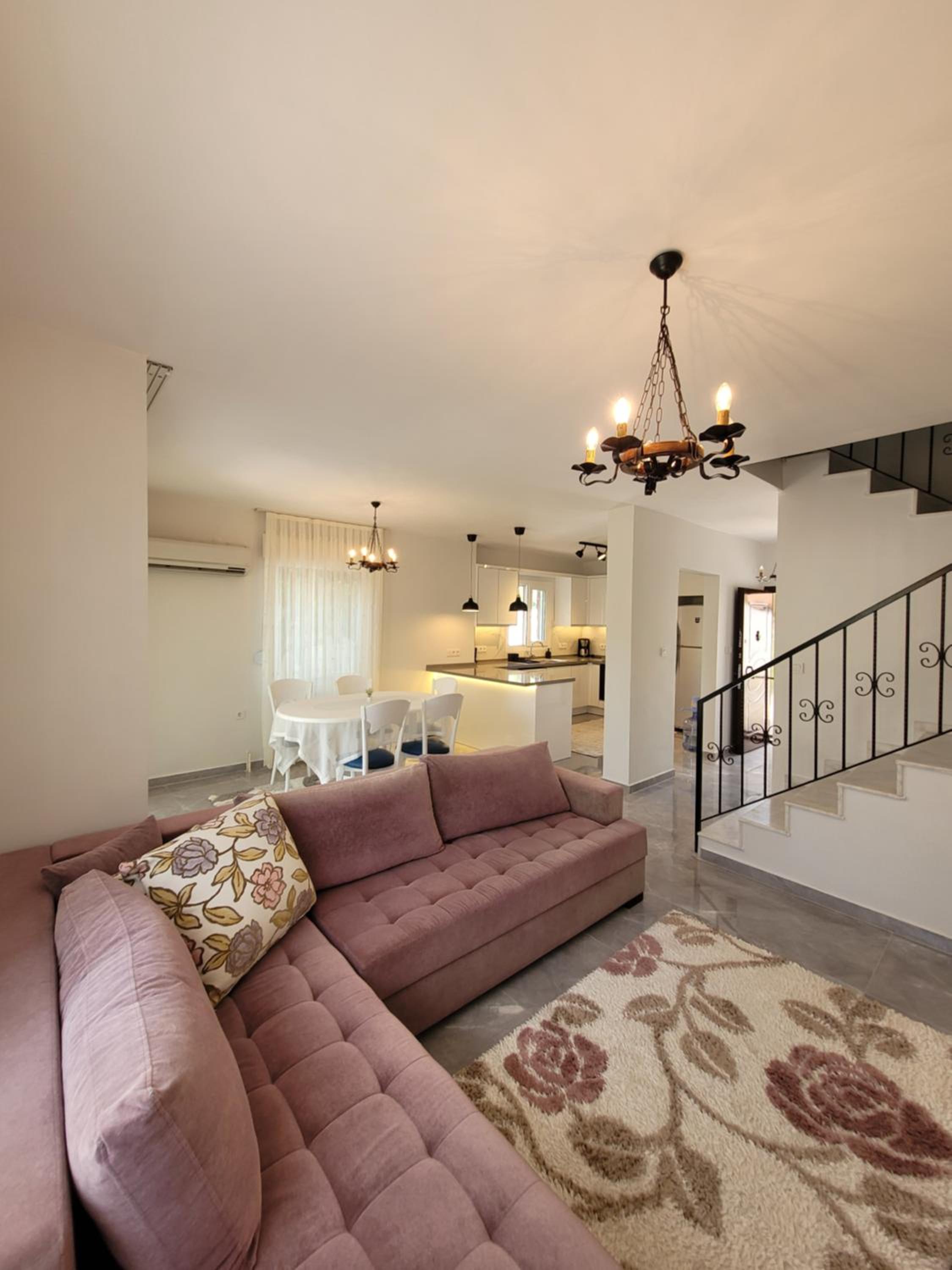 Three-Bedroom Villa photo 1