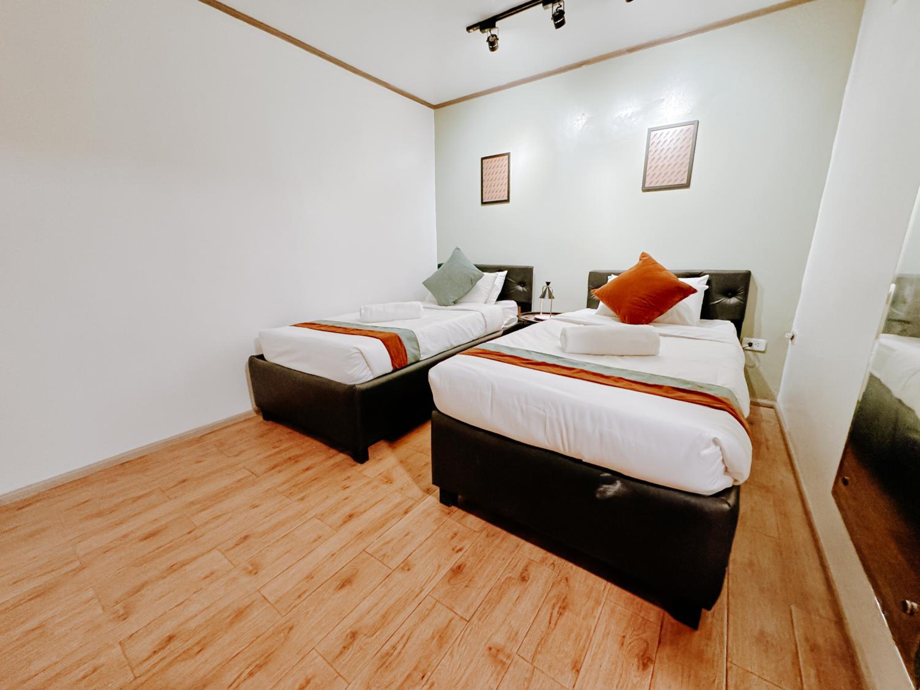 Deluxe Twin Room photo 1