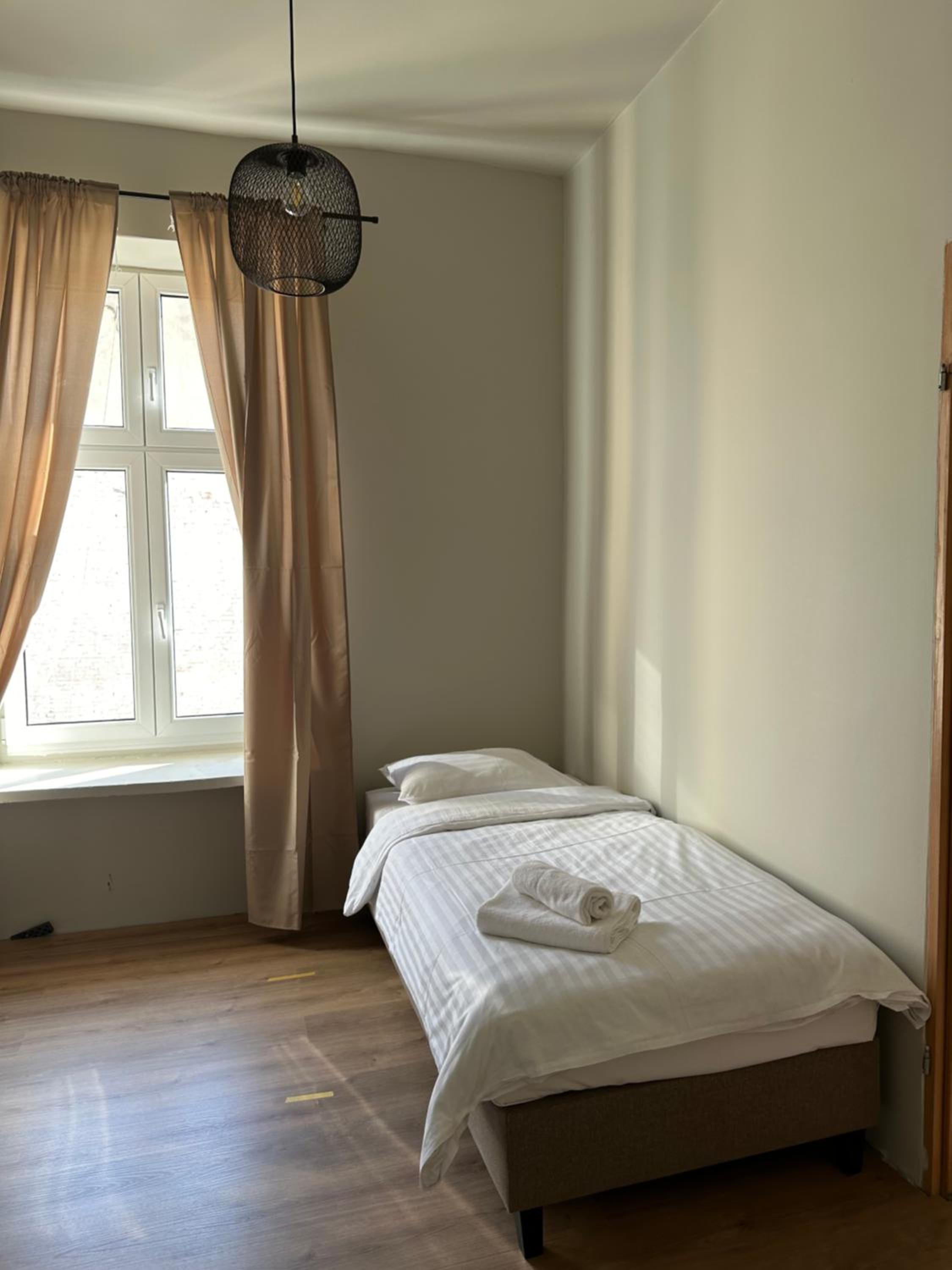 Single Room with Shared Bathroom photo 1
