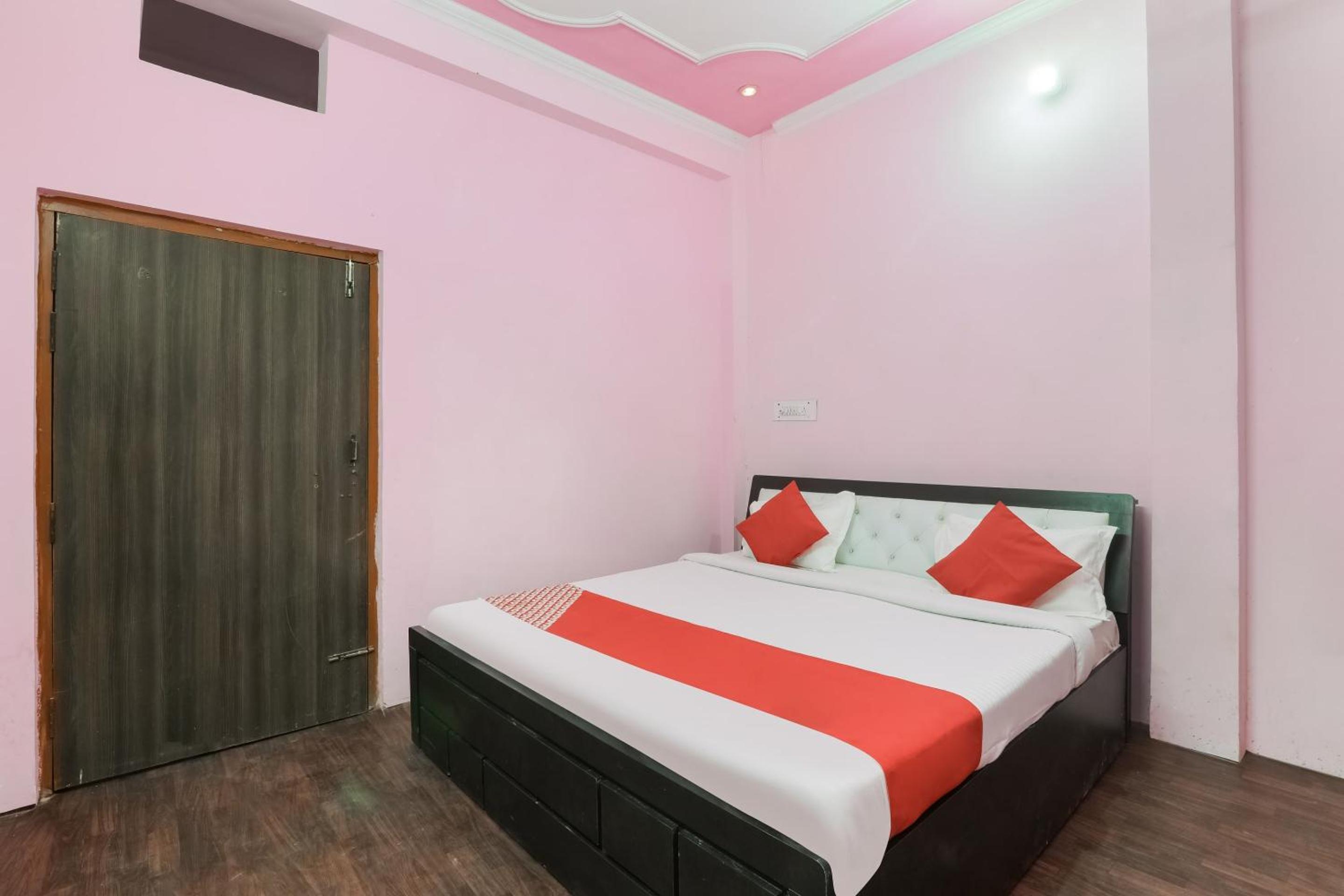 Classic Triple Room photo 1