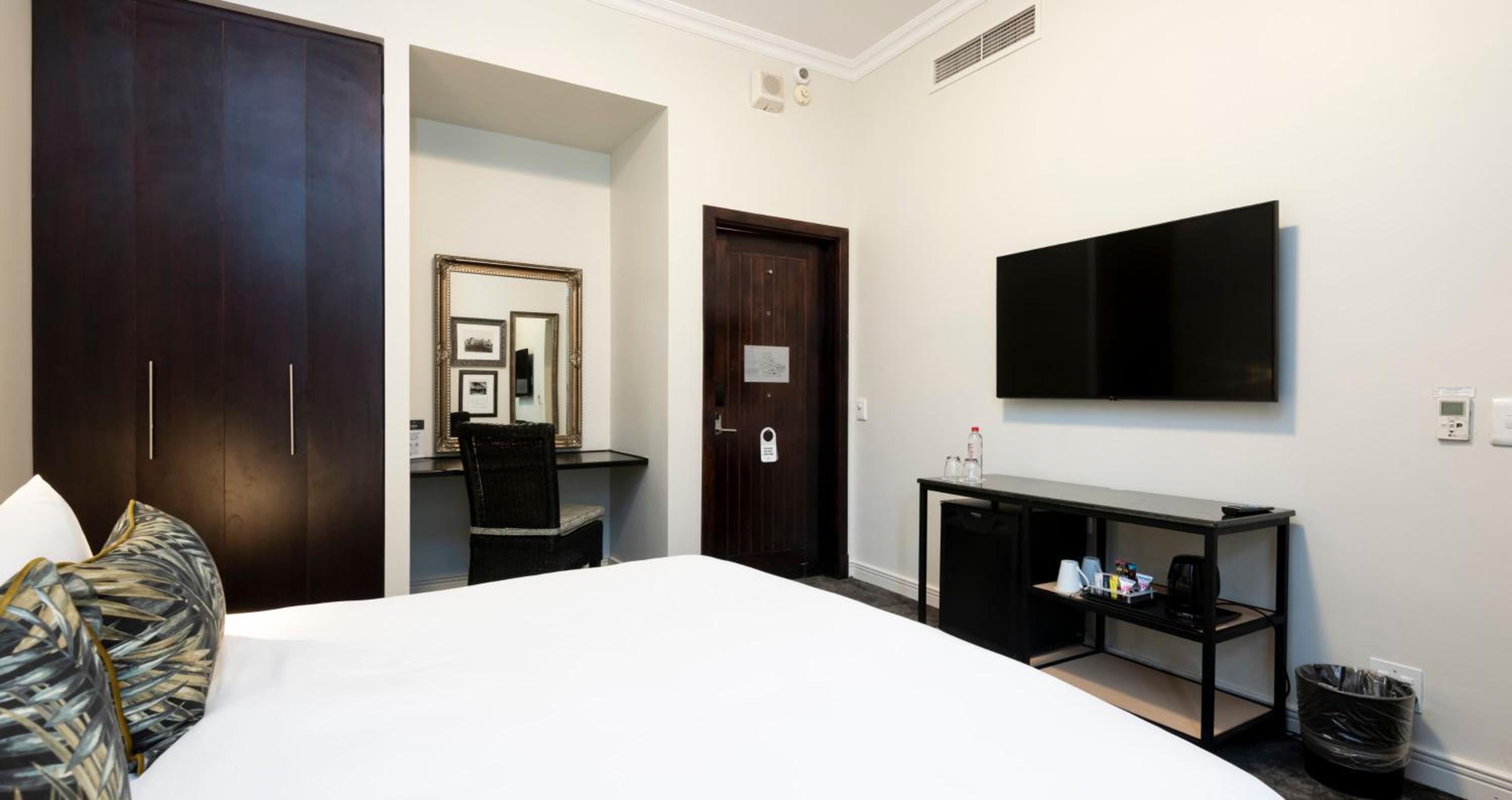 Universal Accessible Room photo 2