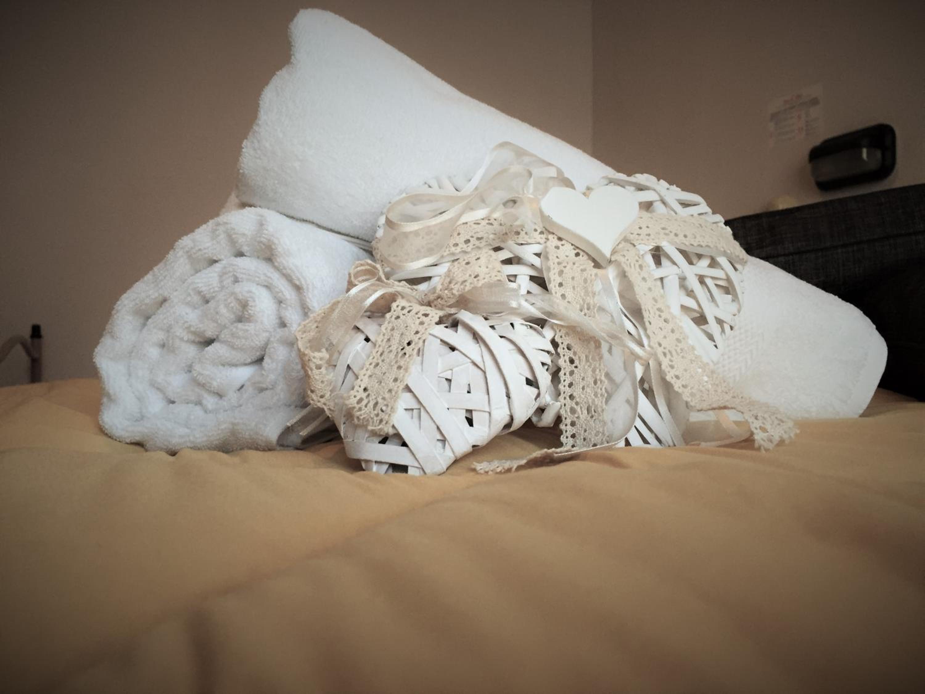 Double or Twin Room - Photo 9