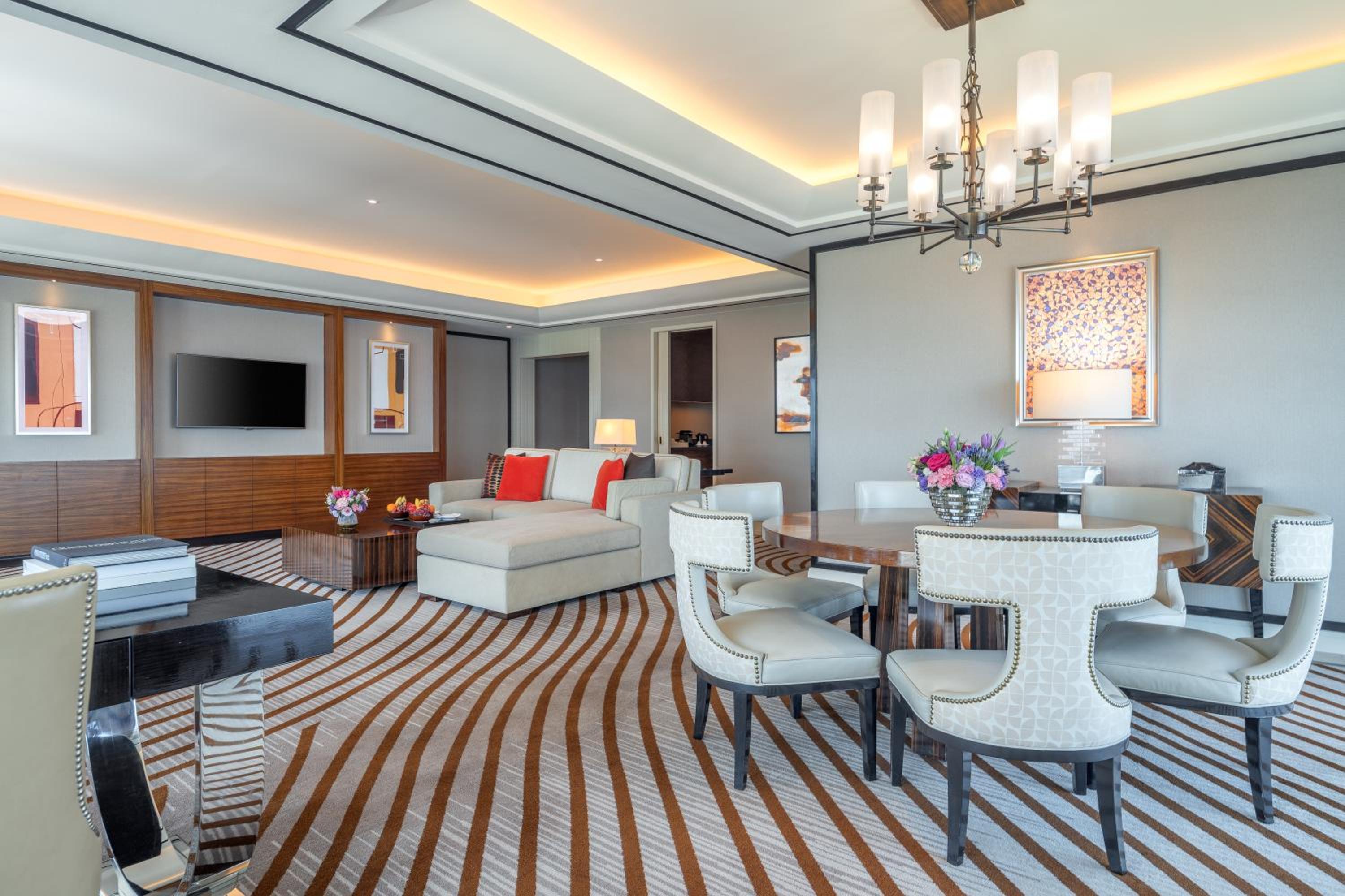 Signature Suite