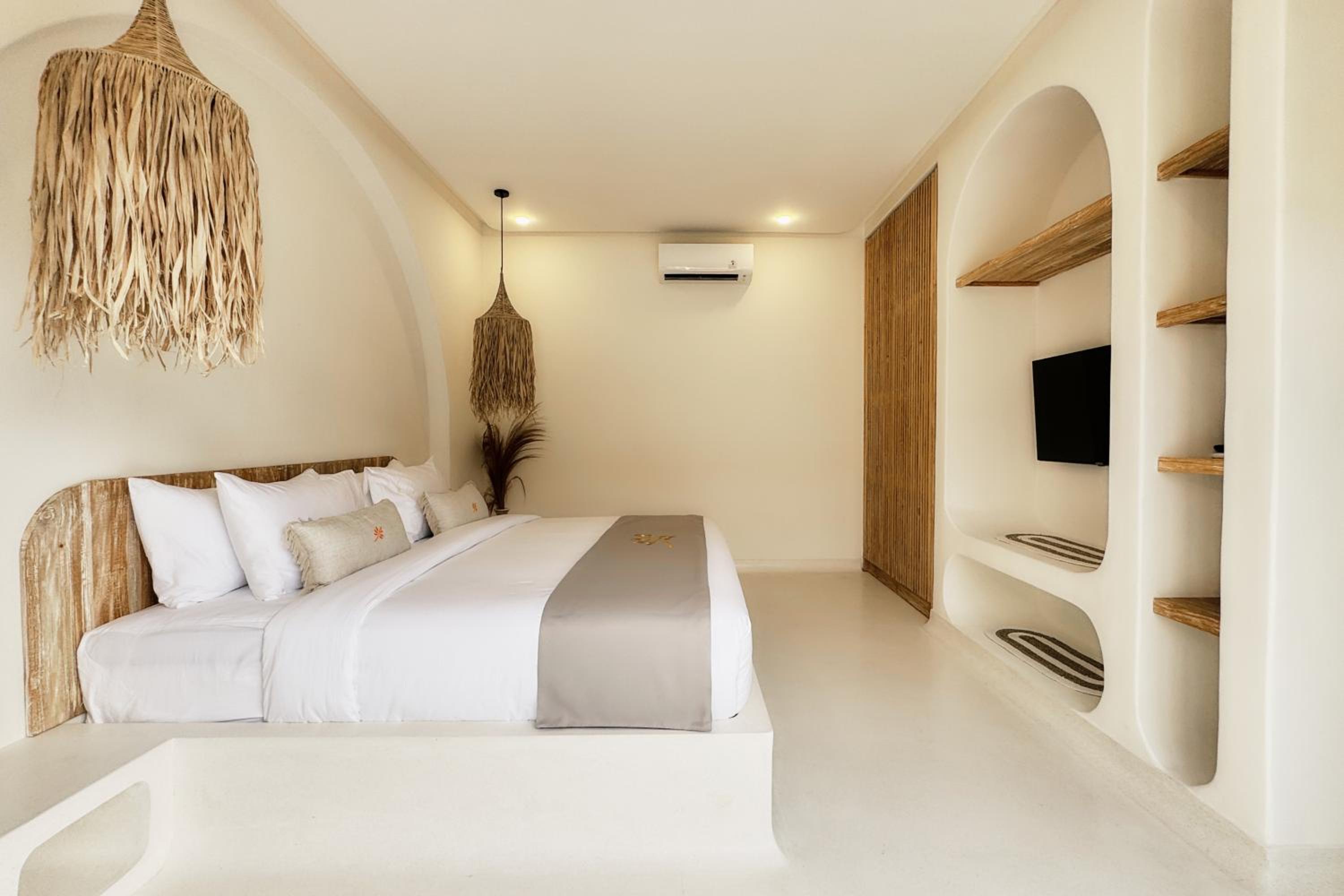 One-Bedroom Villa - Photo 1