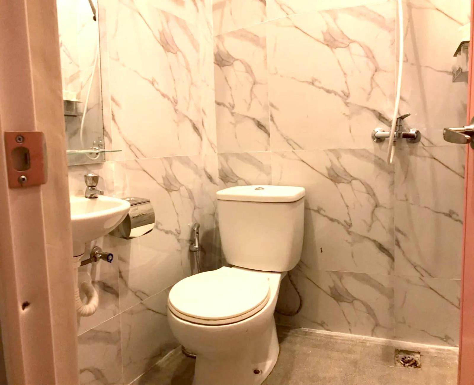 Deluxe Queen Room - Photo 4