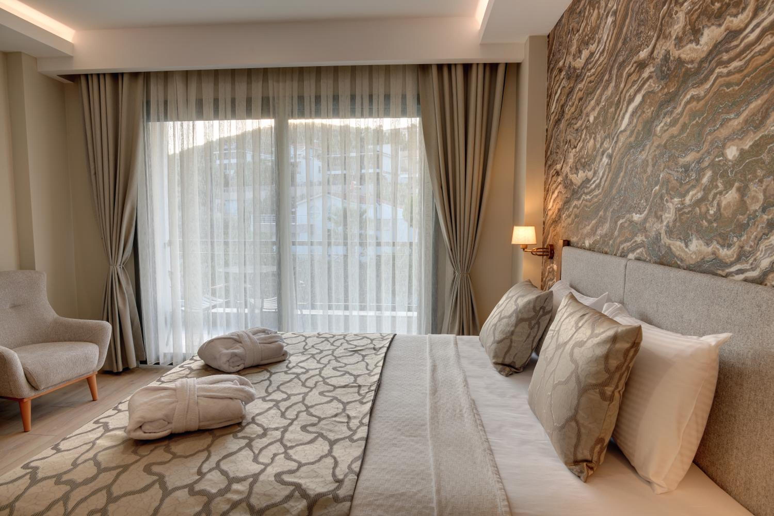 Superior King Room