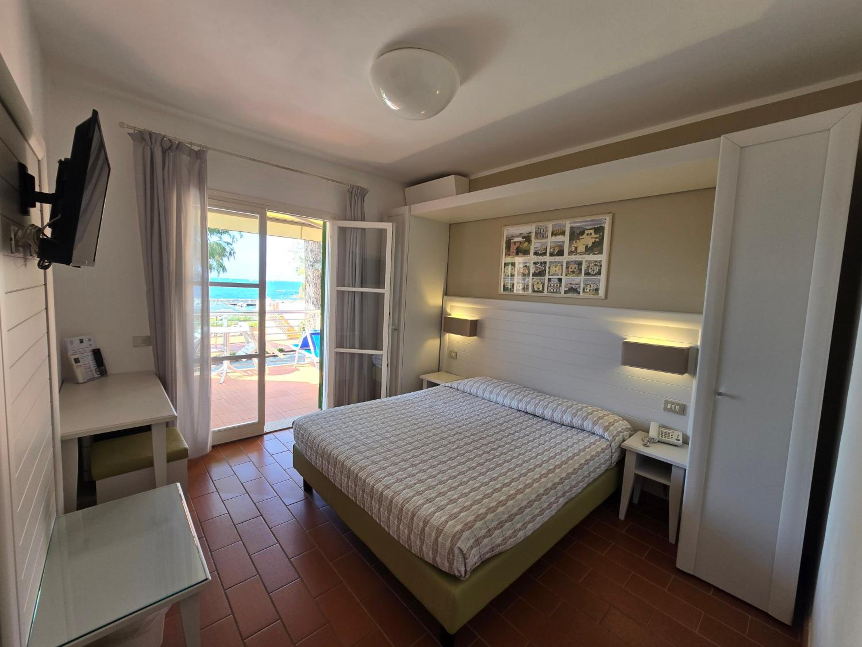 Superior Double Room with Sea View