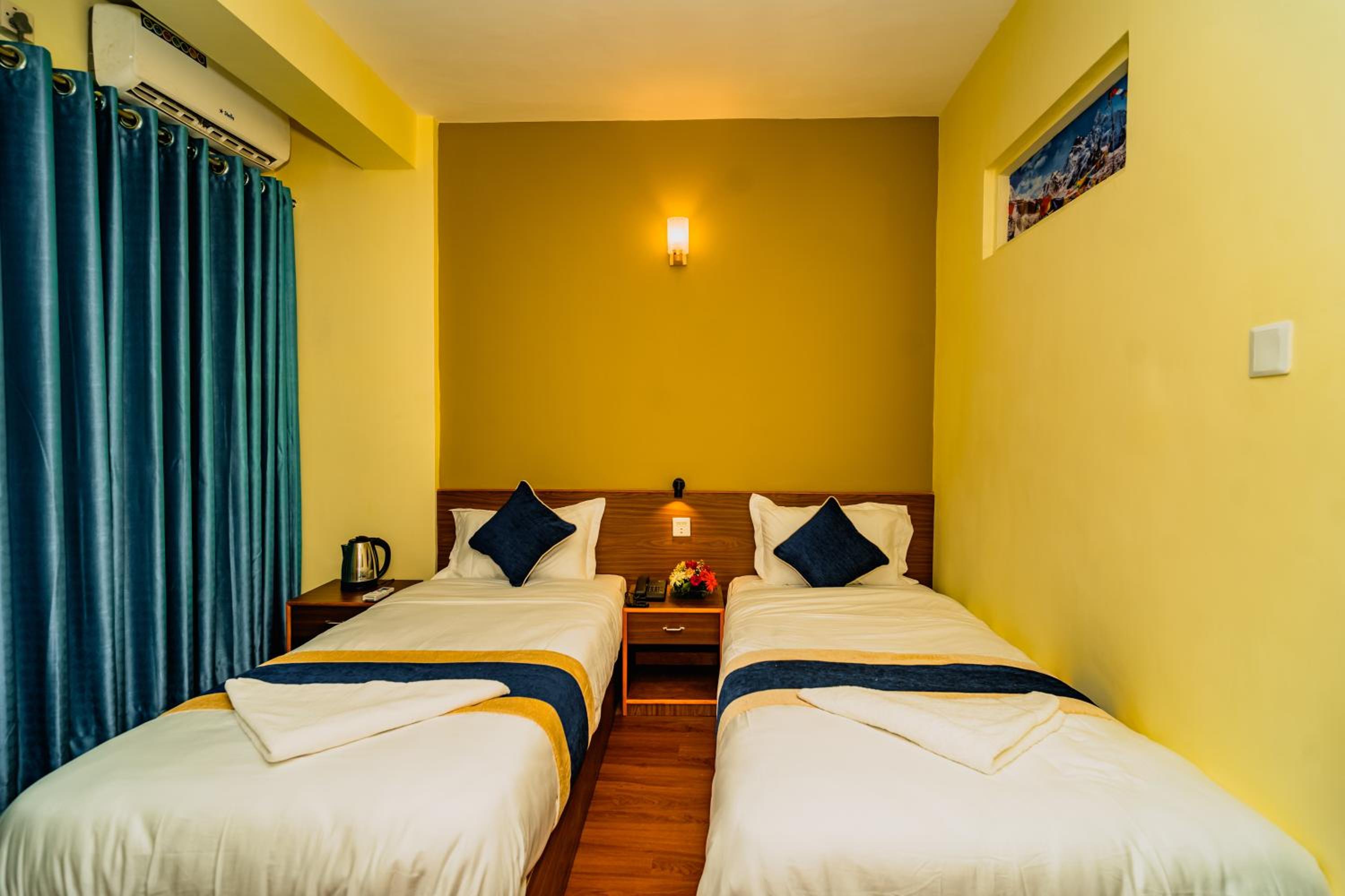 Deluxe Double or Twin Room - Photo 14