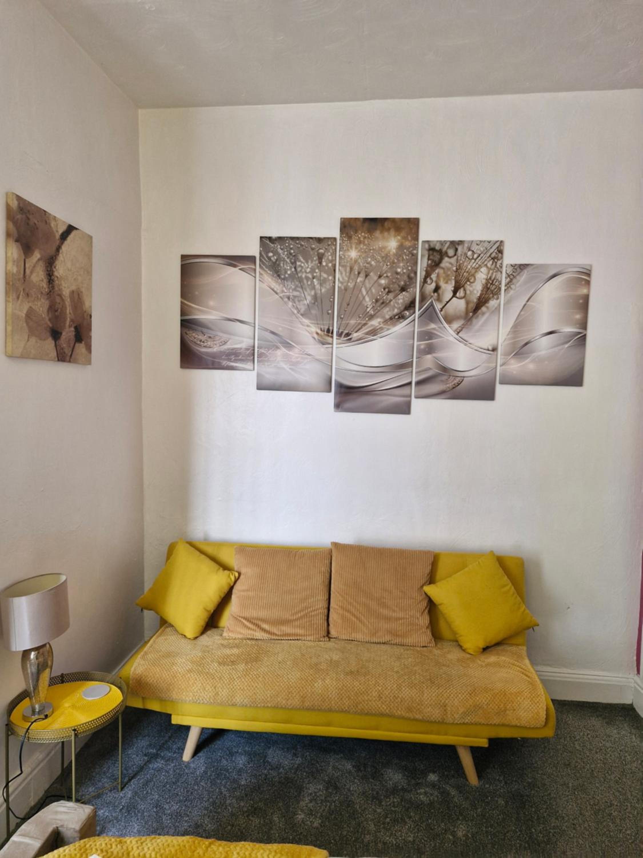 Deluxe King Room - Photo 3