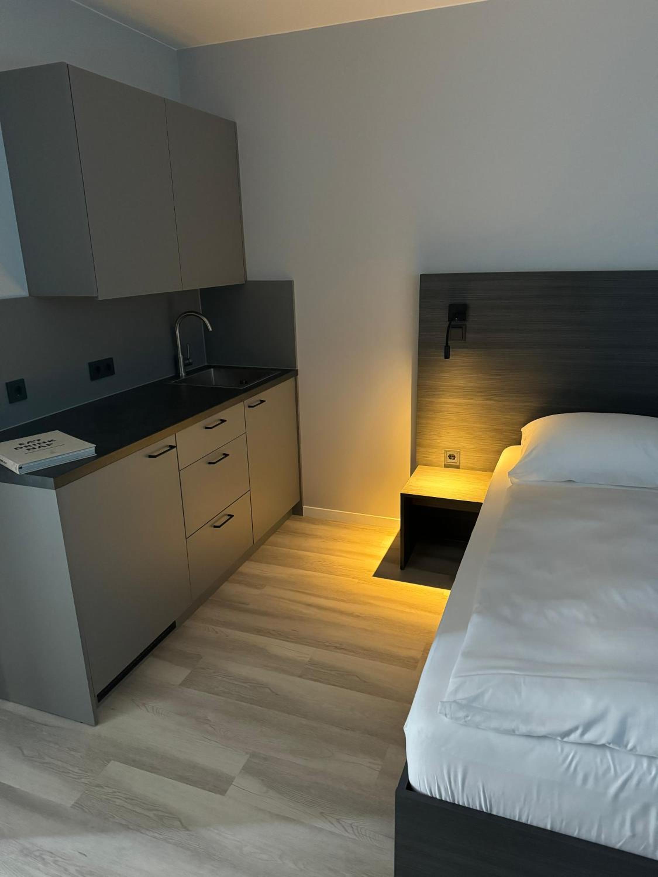 Double Room - Disability Access photo 3