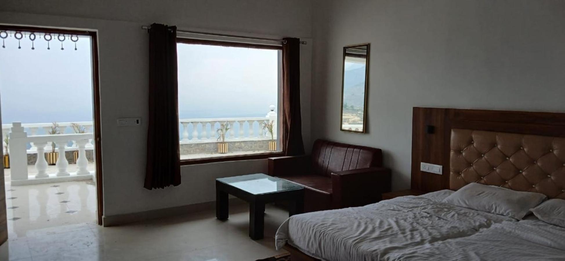 Double Room with Mountain View photo 1
