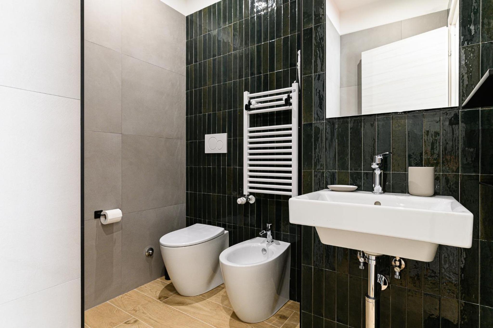Deluxe Double or Twin Room with Balcony photo 3