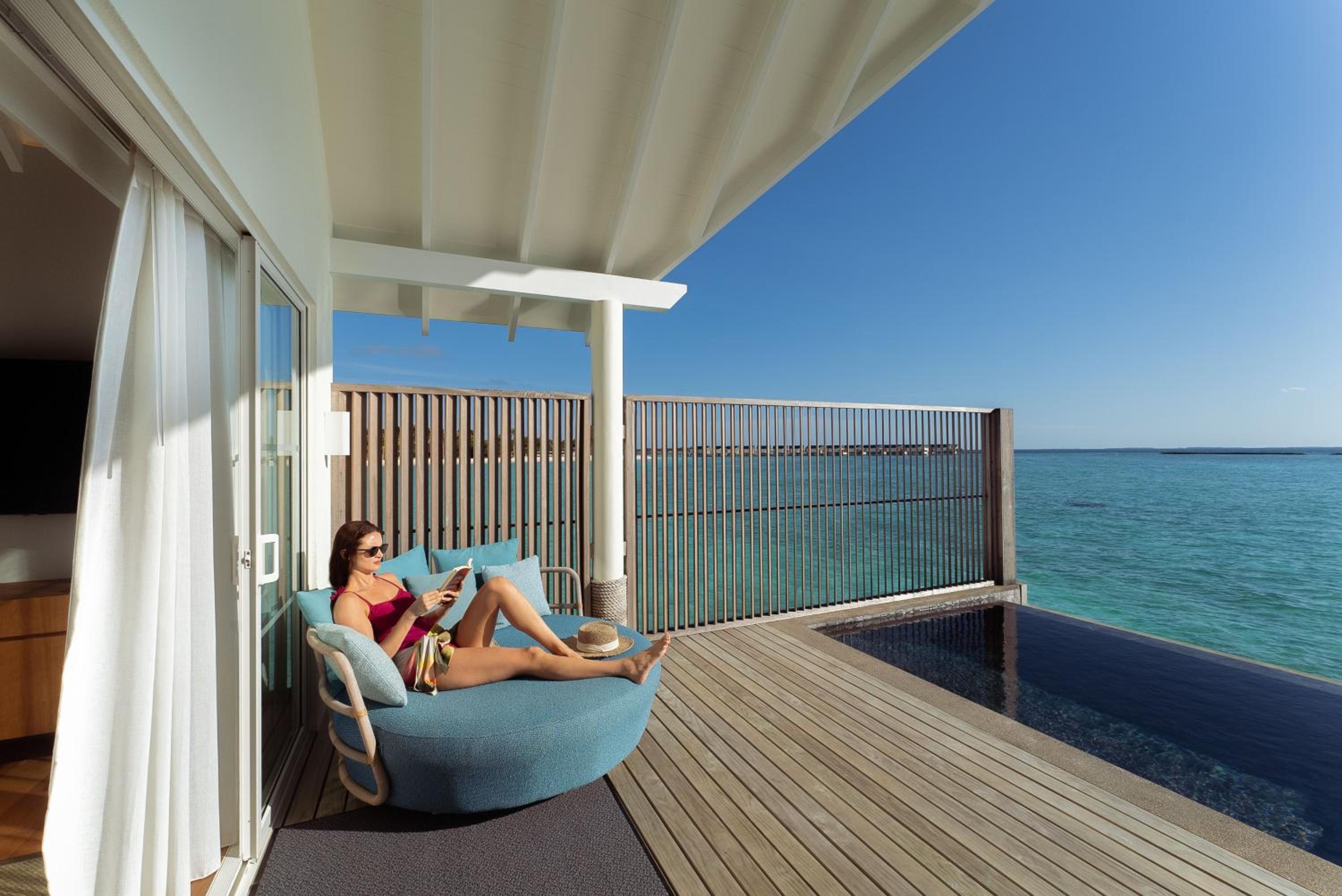 Water Villa with Pool photo 3