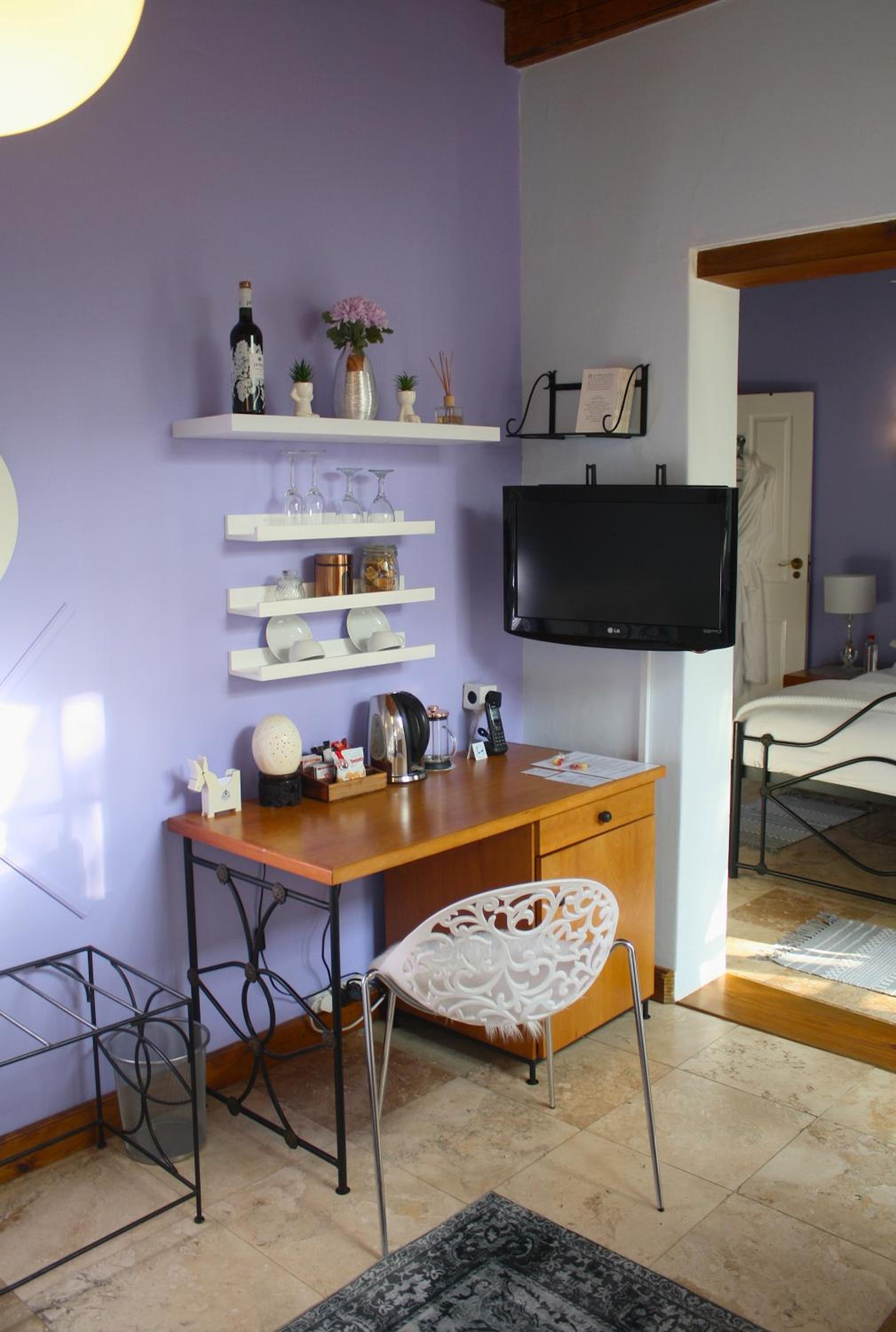 Standard Double or Twin Room - Photo 16