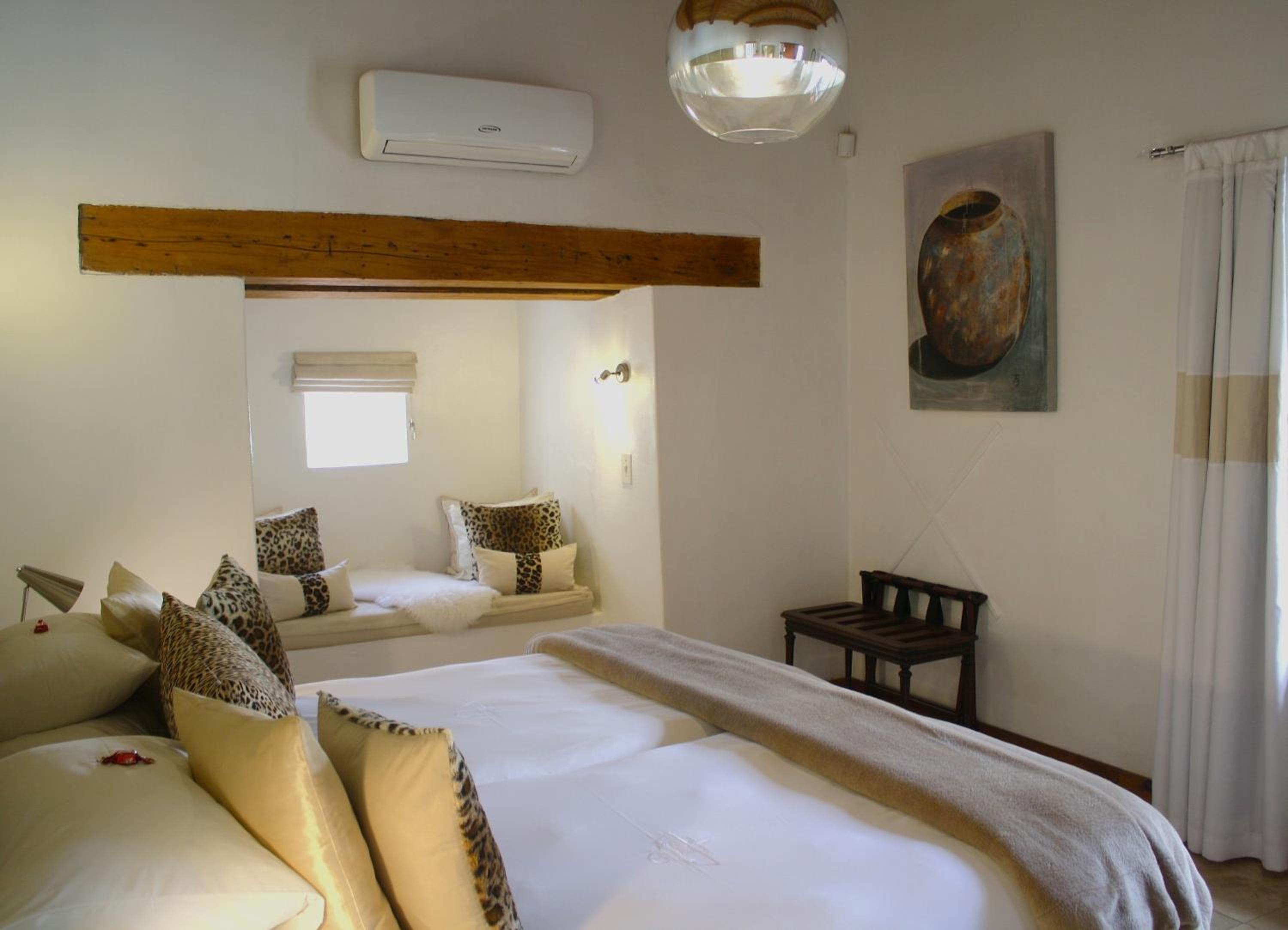 Standard Double or Twin Room - Photo 2