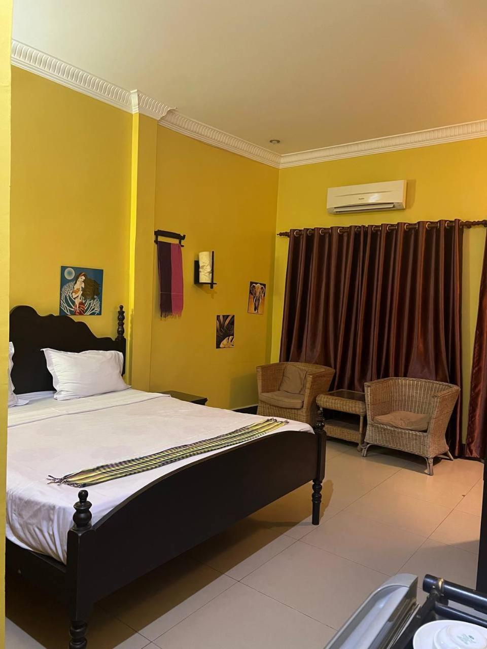 Standard King Room photo 1