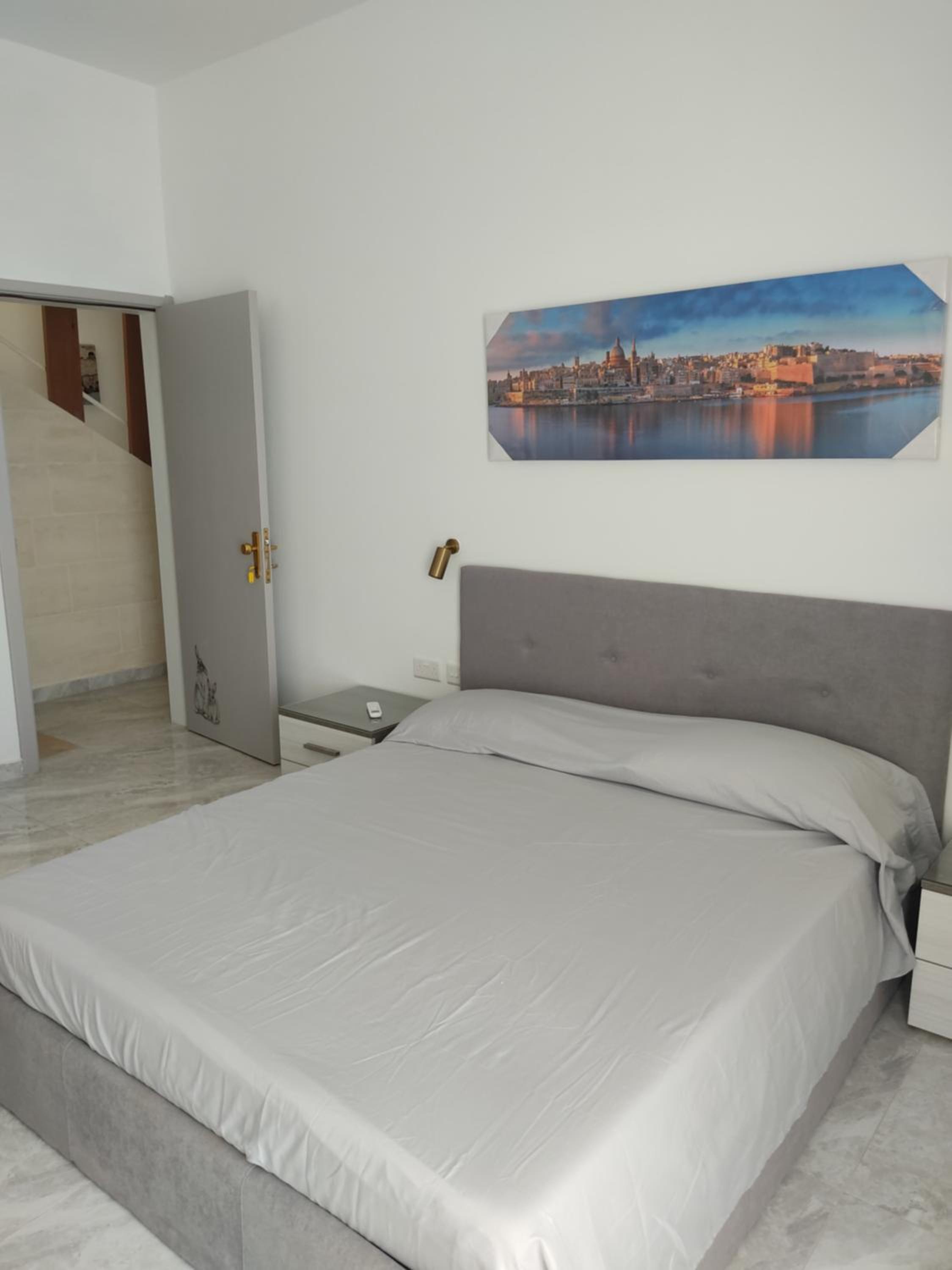 Double Room With Private Bathroom photo 2