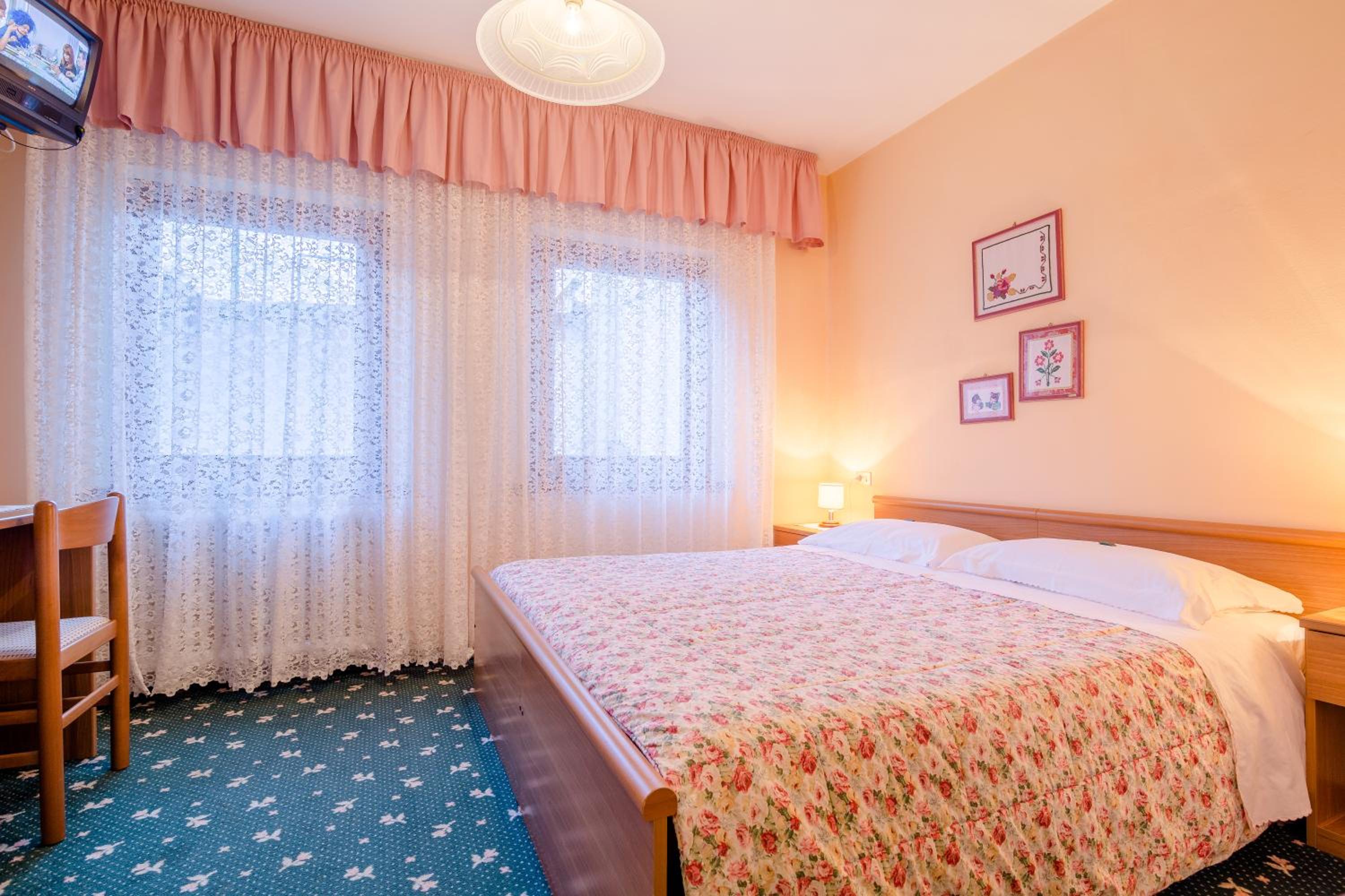 Standard Triple Room photo 3