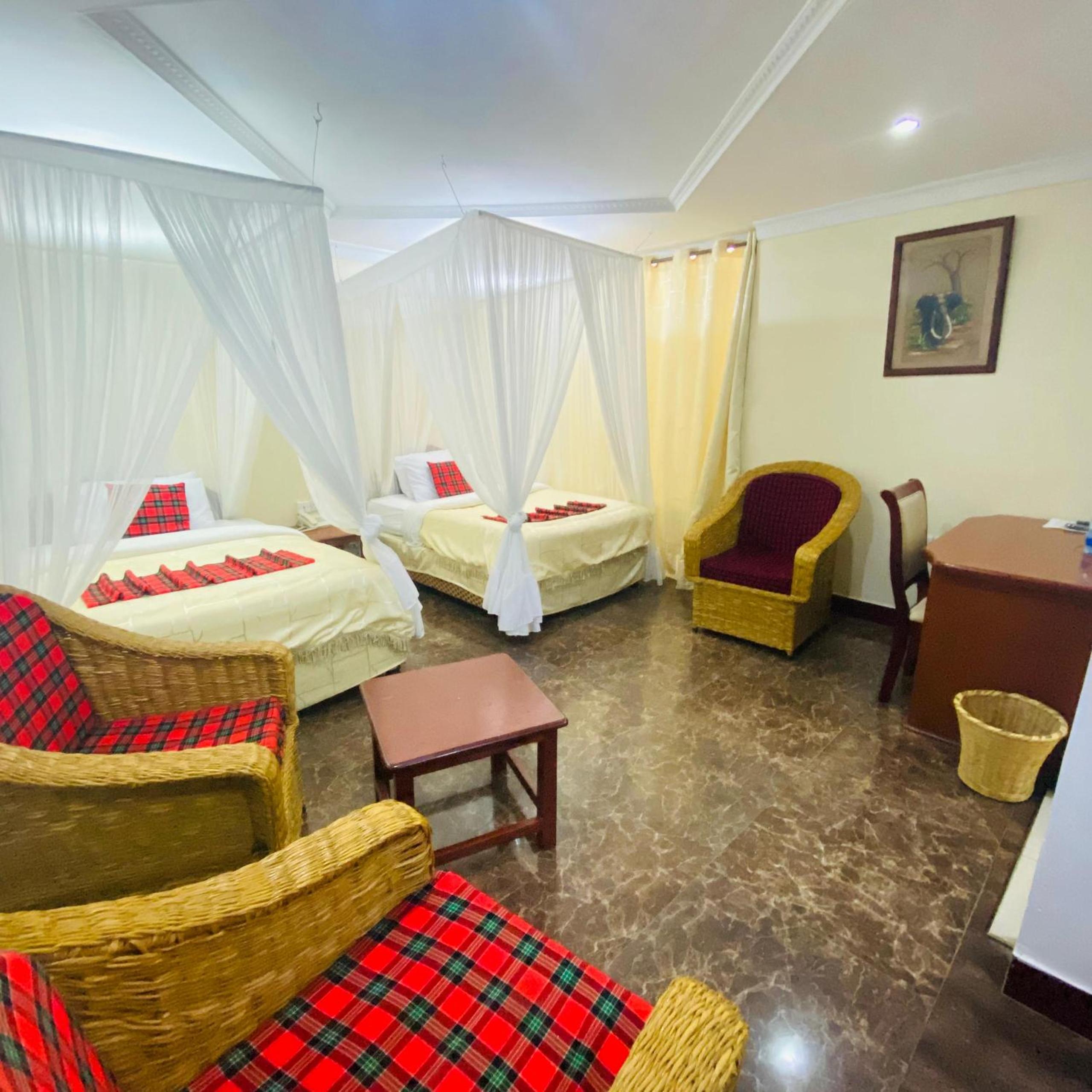 Standard Twin Room with Garden View