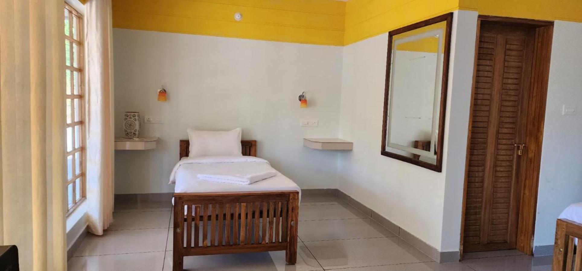 Triple Room with Garden View