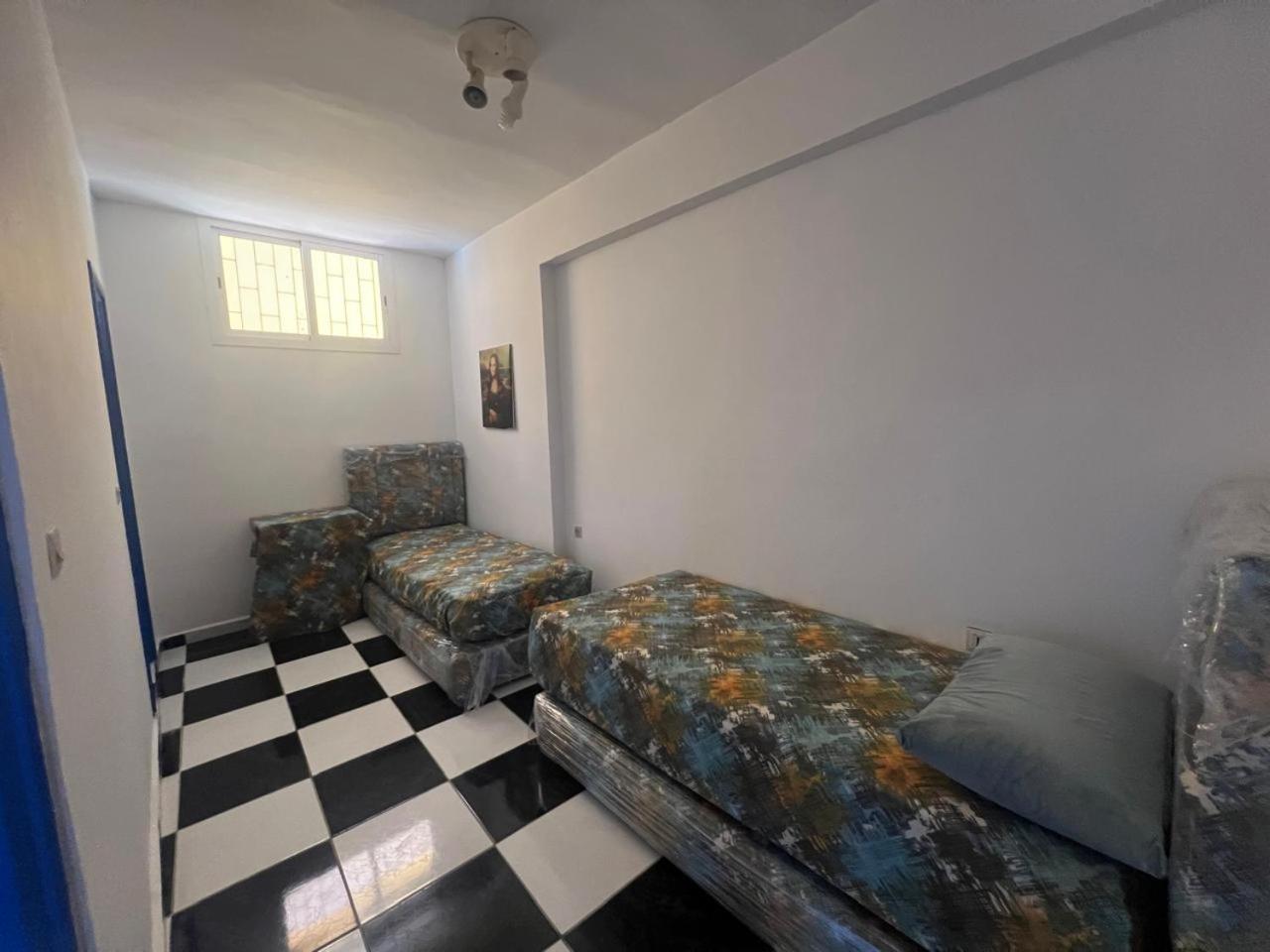 Three-Bedroom House photo 3
